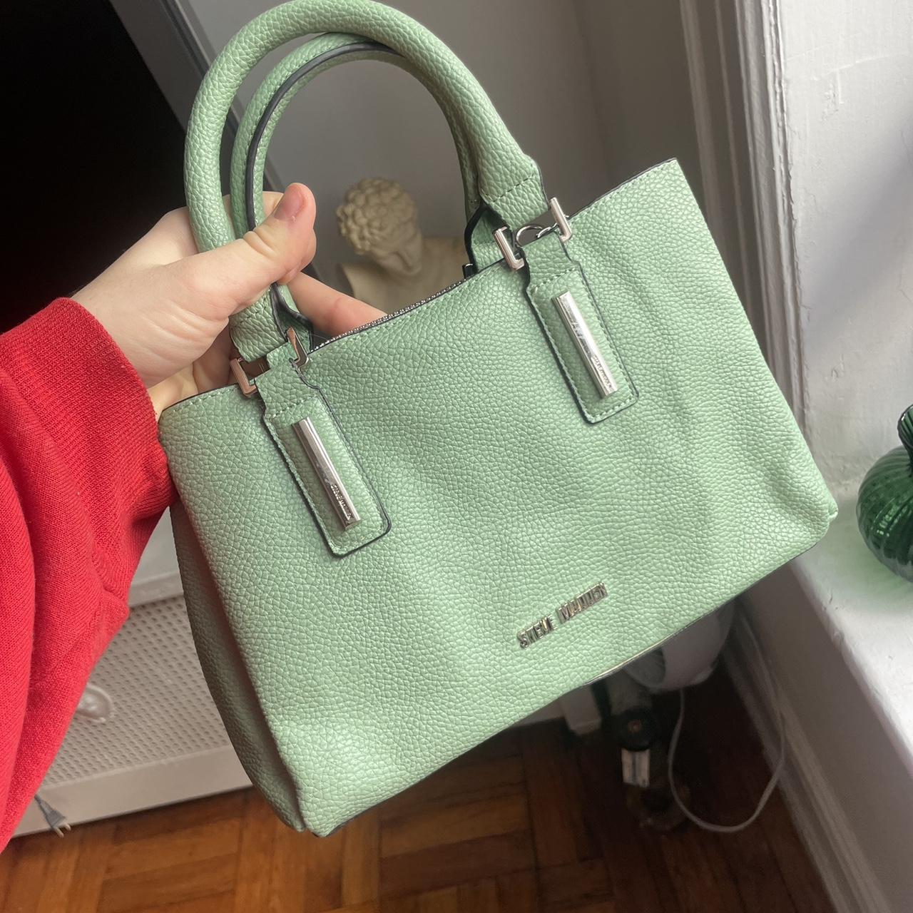 item listed by diannnaaa
