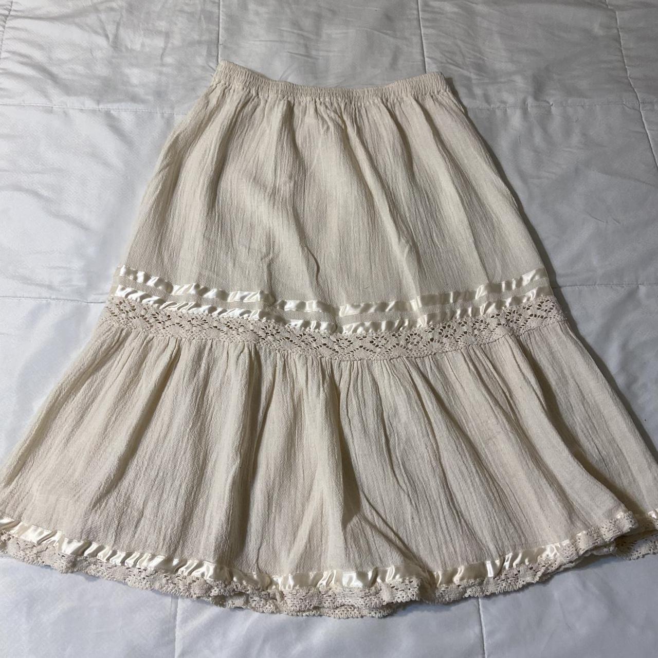 Vintage cotton cream midi skirt -no tag but fits a... - Depop