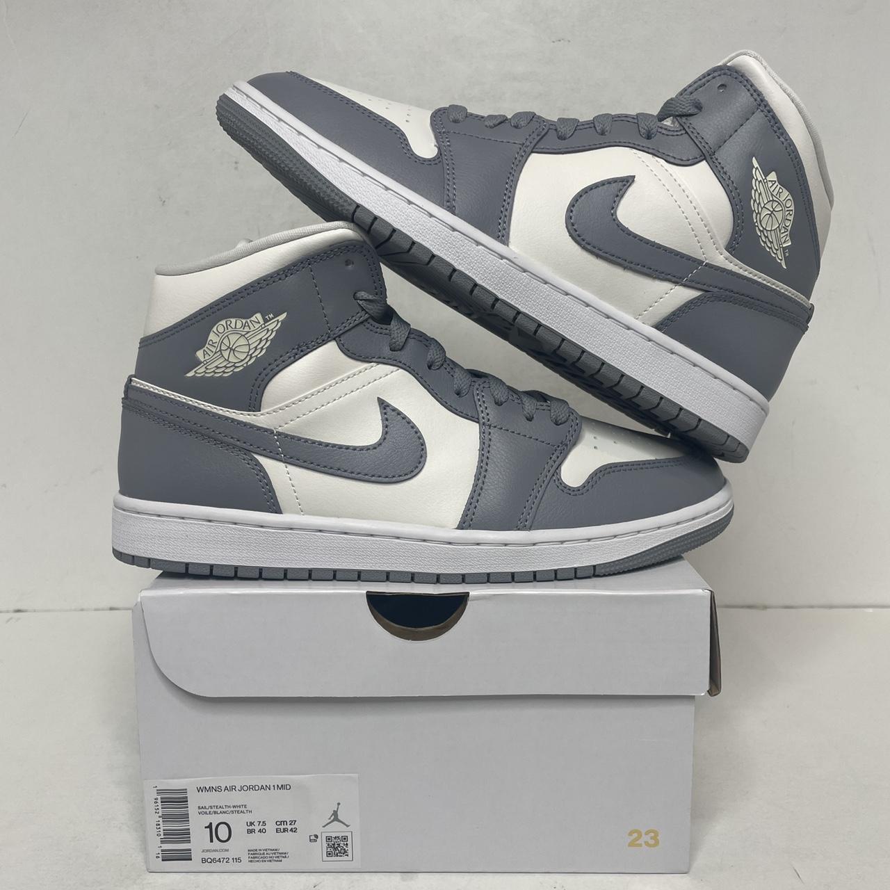 Jordan Women's Grey and White Trainers | Depop