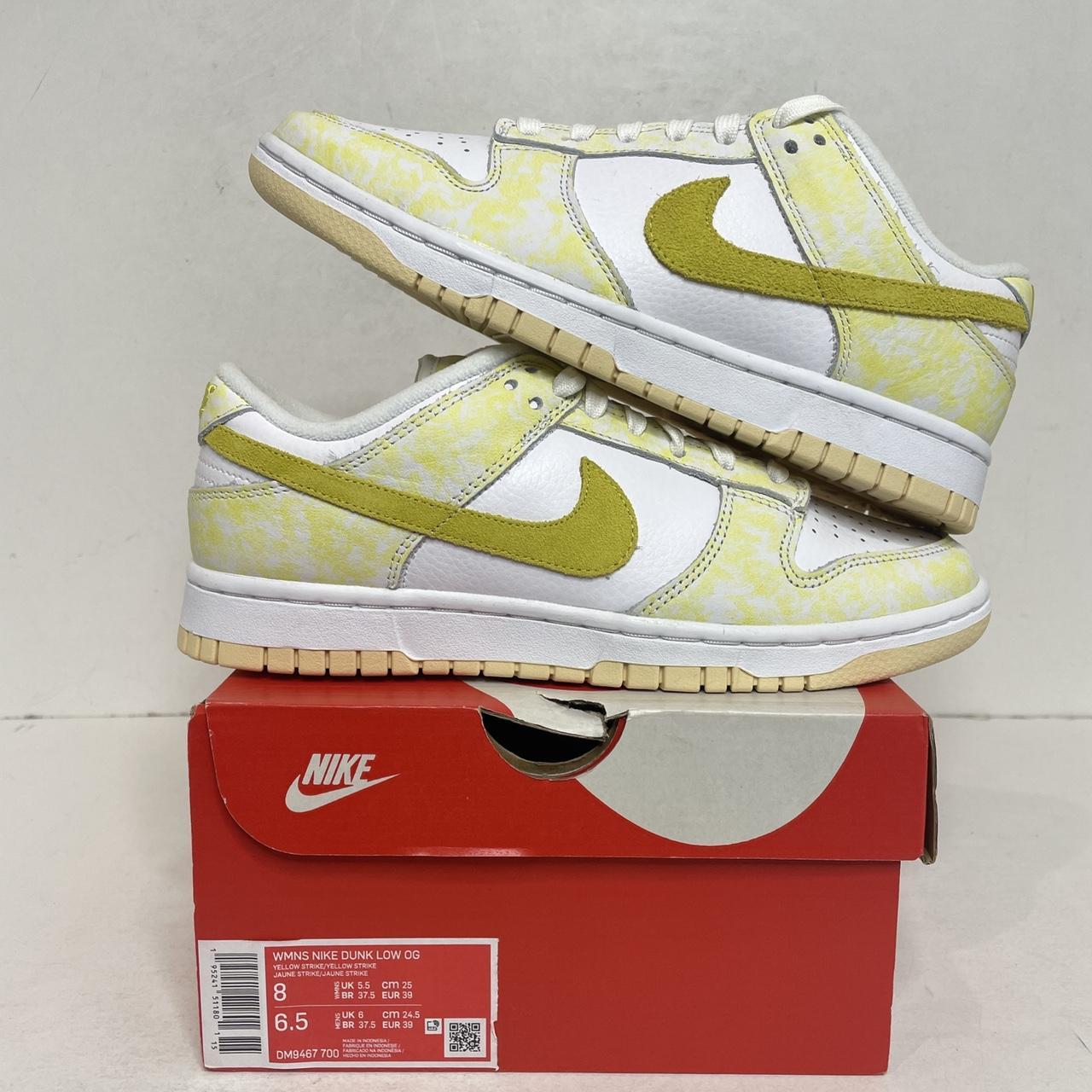 dunk low wmns yellow strike