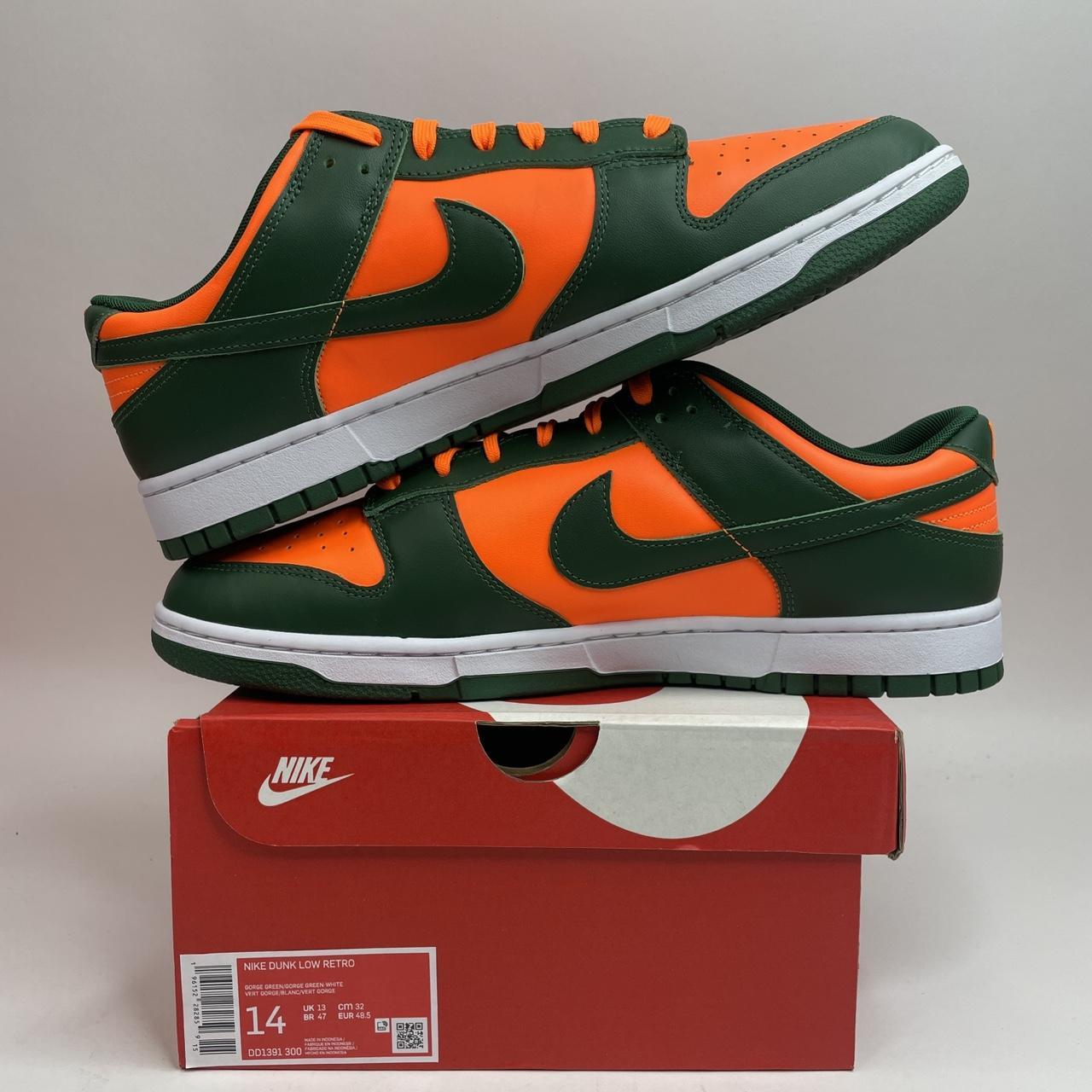 Nike Men's Green and Orange Trainers | Depop