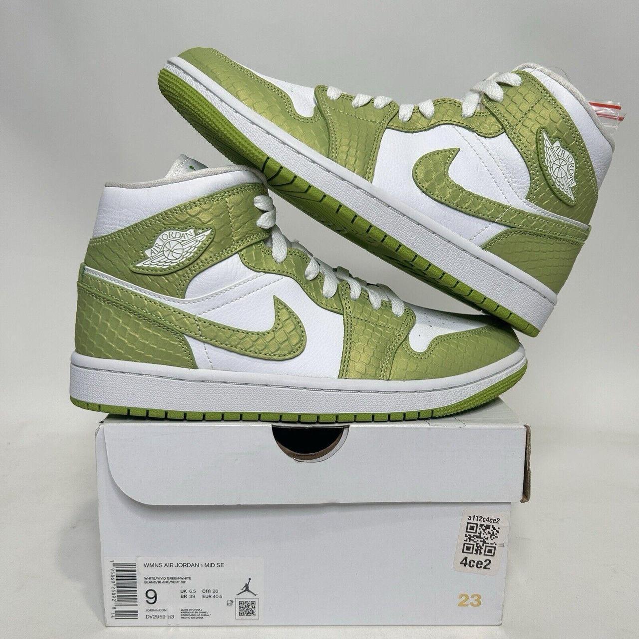 green python nike