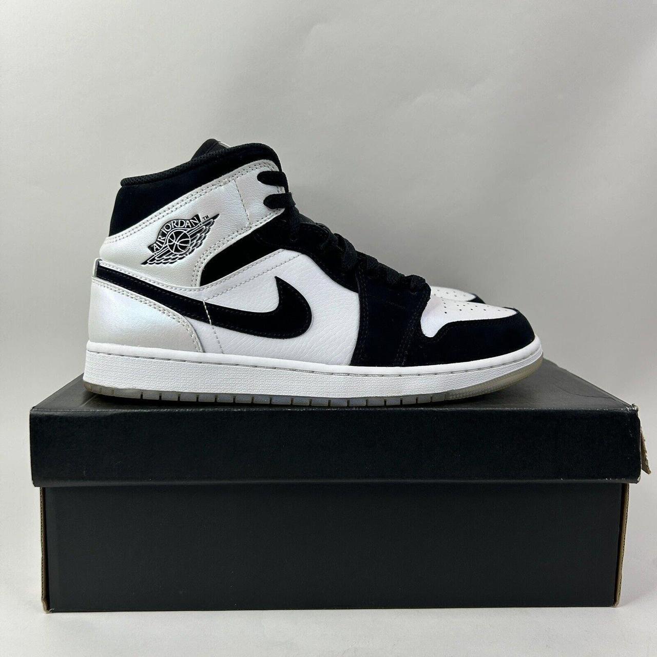 Nike Shoes Air Jordan 1 Mid SE “Diamond Shorts” | Depop