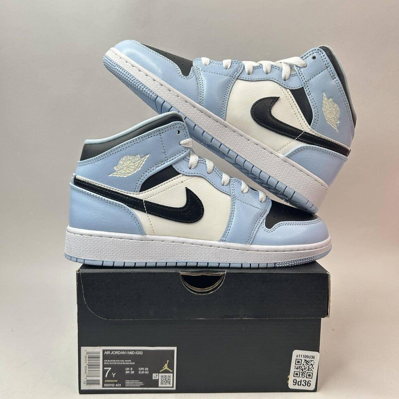 Jordan 1 Low Ice Blue. outlets GS 7Y / Womens 8.5