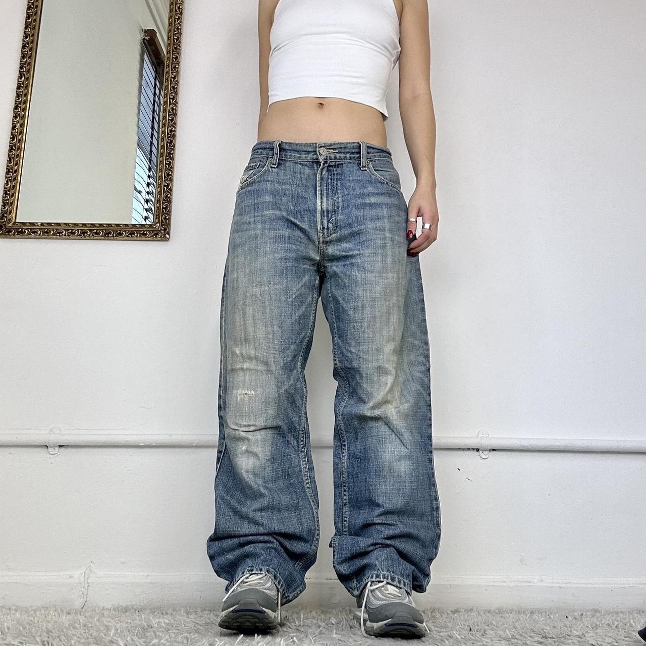 baggy levi's jeans wide leg fit size: waist 34,... - Depop