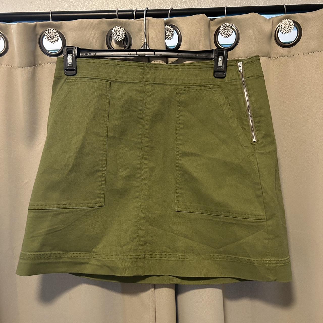 Free Assembly Women's Green Skirt
