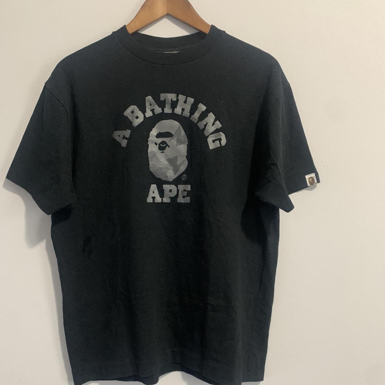 BAPE Men's T-shirt | Depop