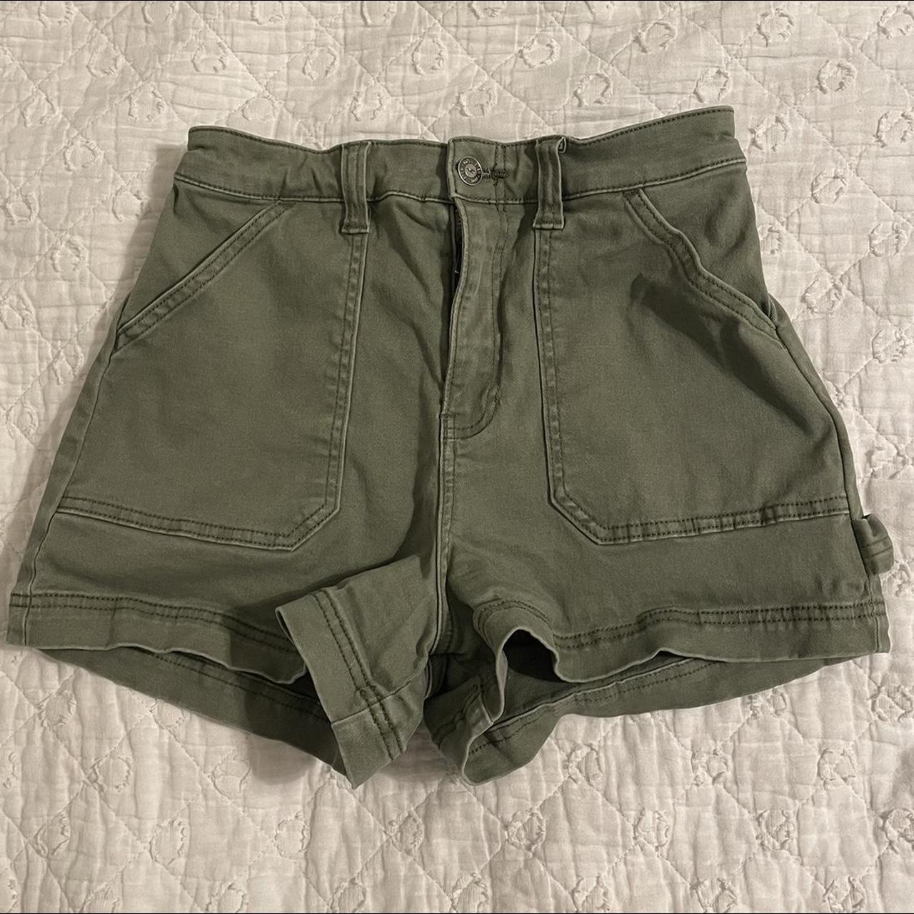 Hollister army green hi rise shorts Worn twice... - Depop