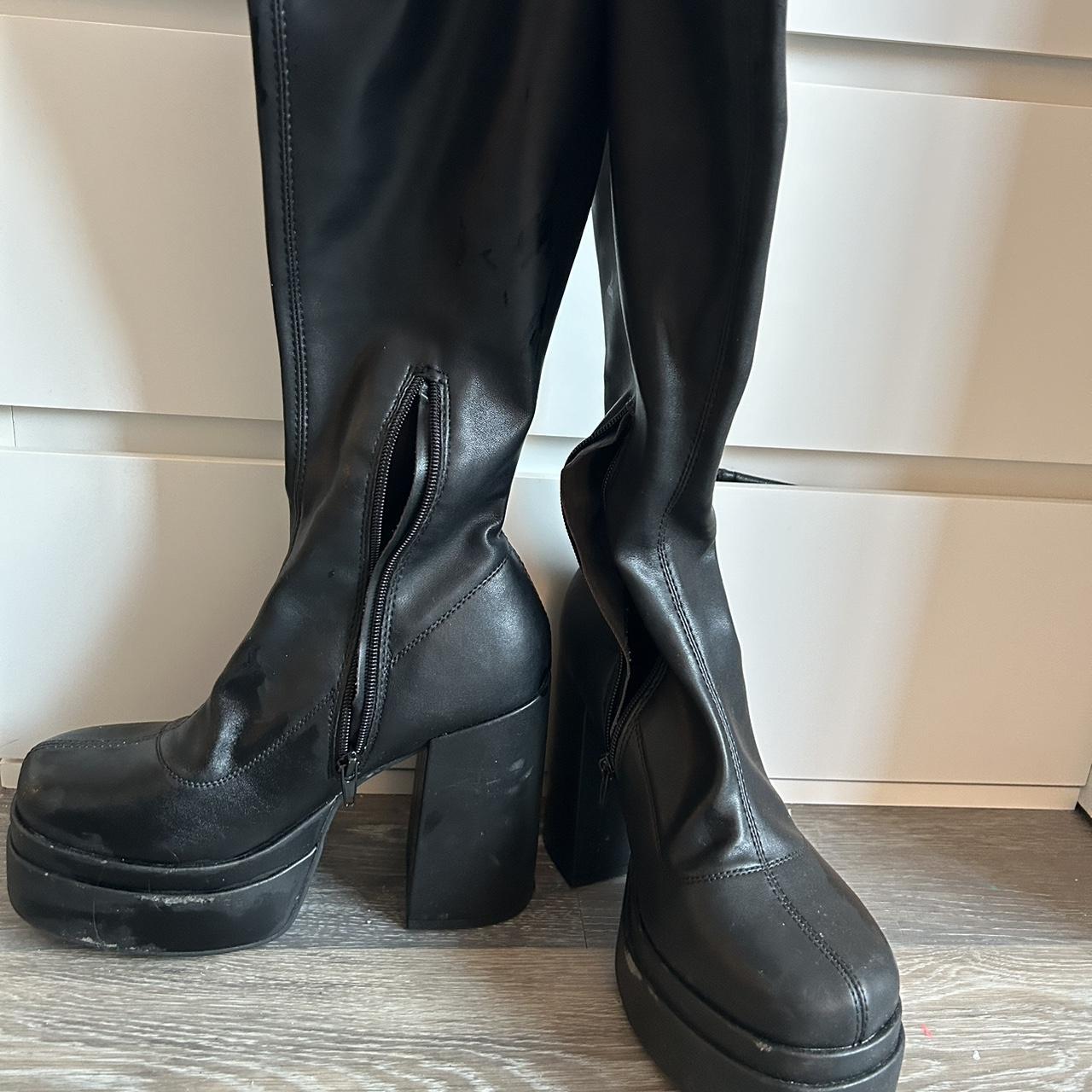 Black Platform Boots #boots #stevemadden #platformboots - Depop