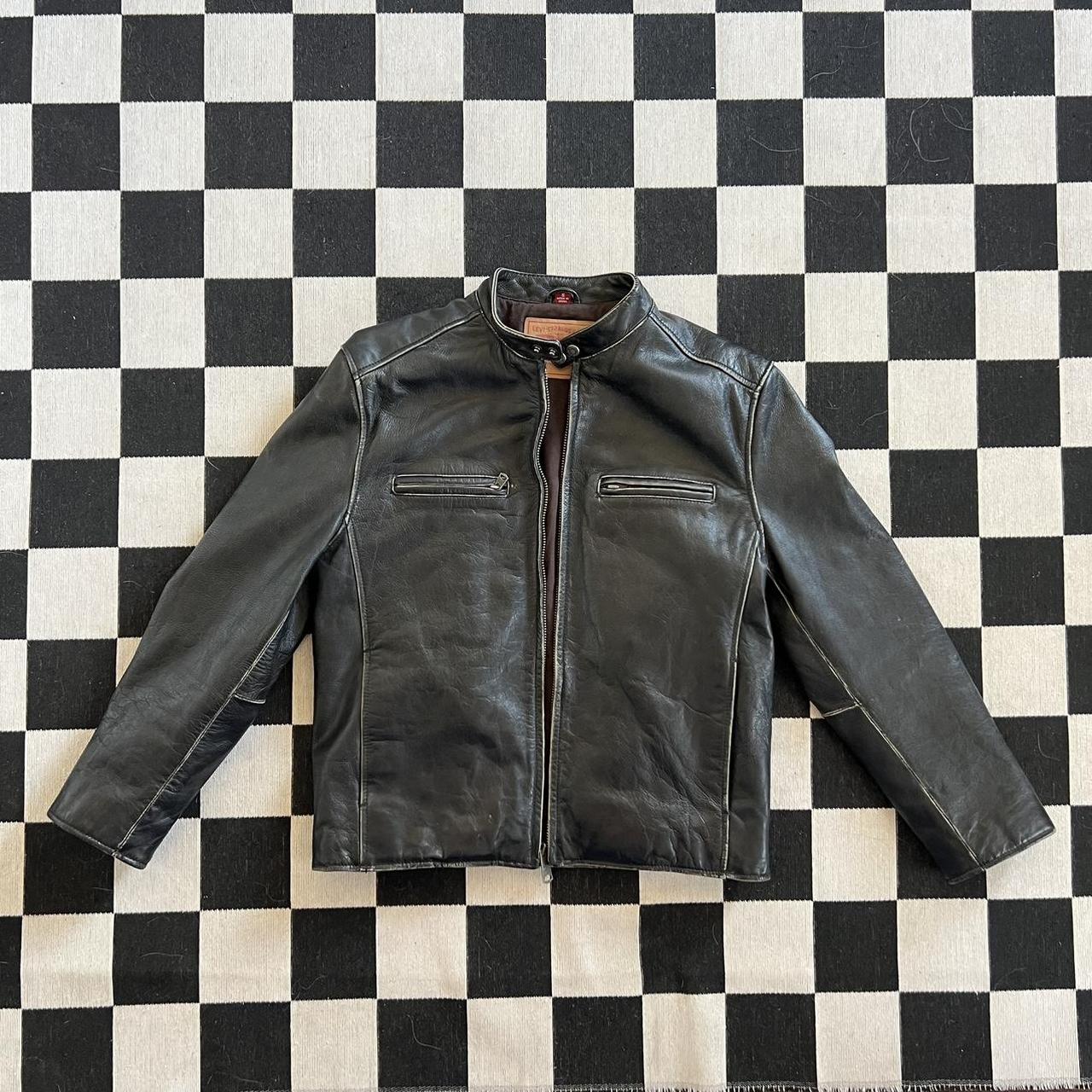 Levi's Men's Black Jacket | Depop