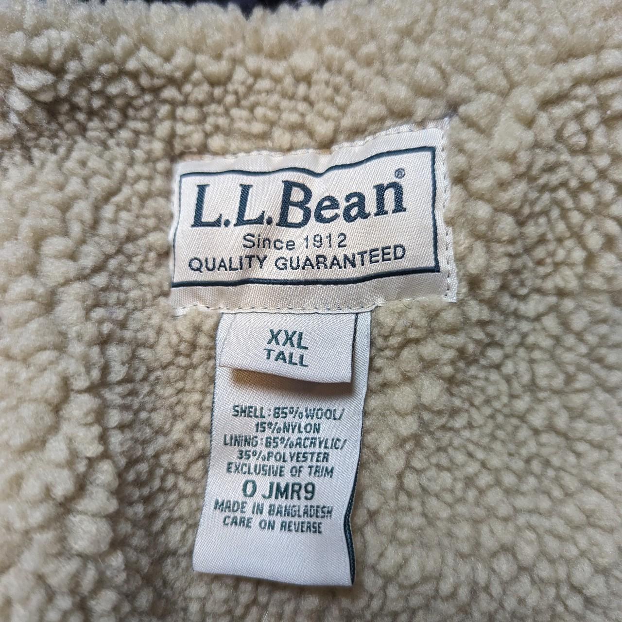 L.L.Bean Men's Black and Red Gilet | Depop