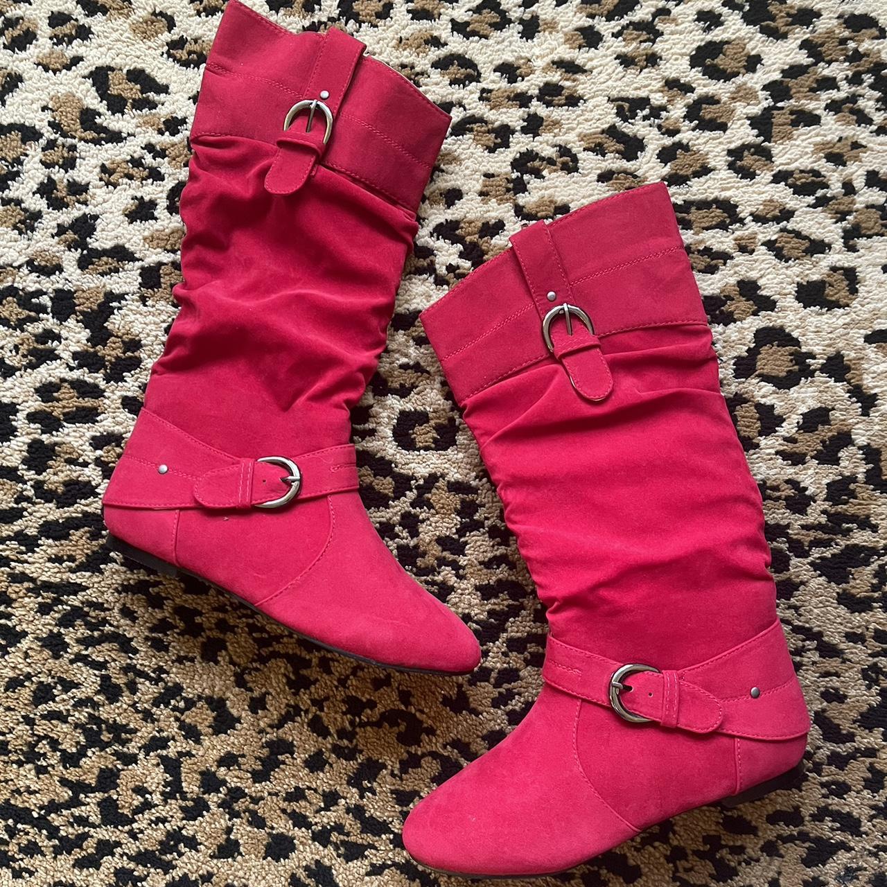 Hot pink best sale flat boots