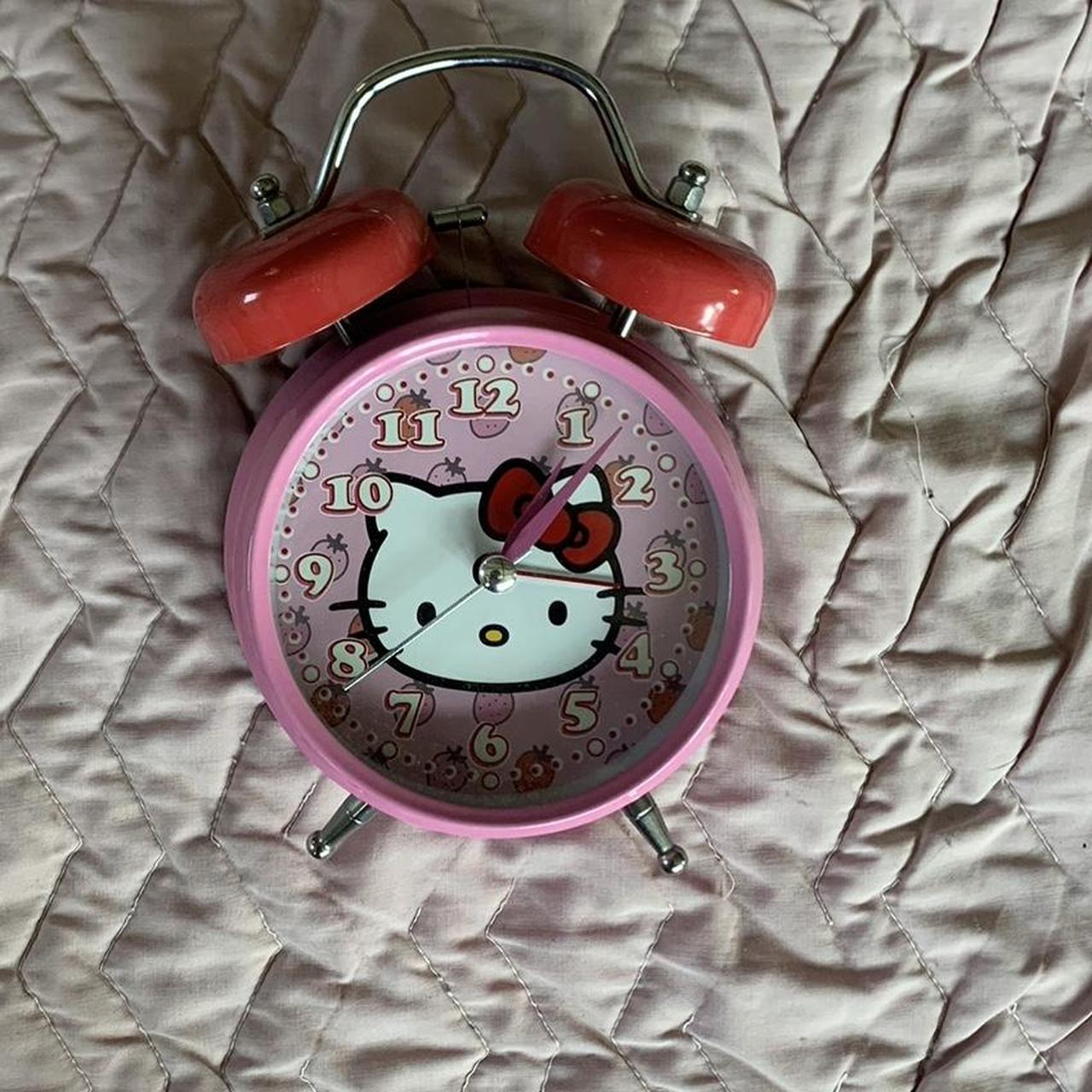 New Hello Kitty alarm clock looks cute, runs away to annoy you