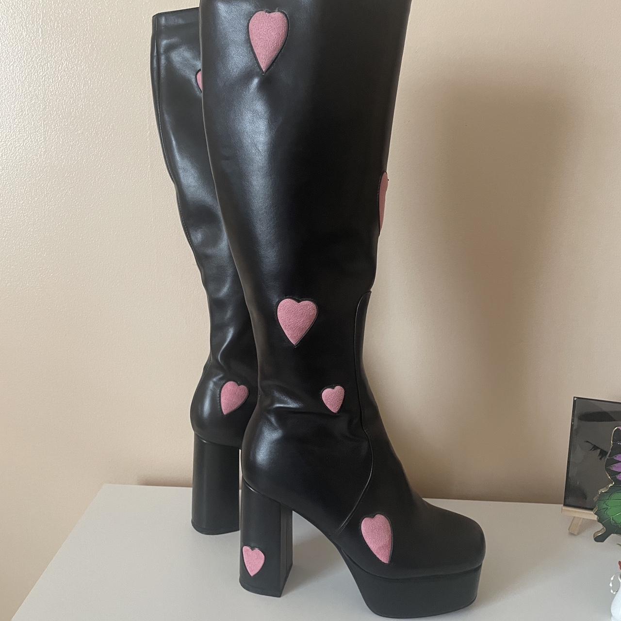 La Moda heart From Dolls Kill, only