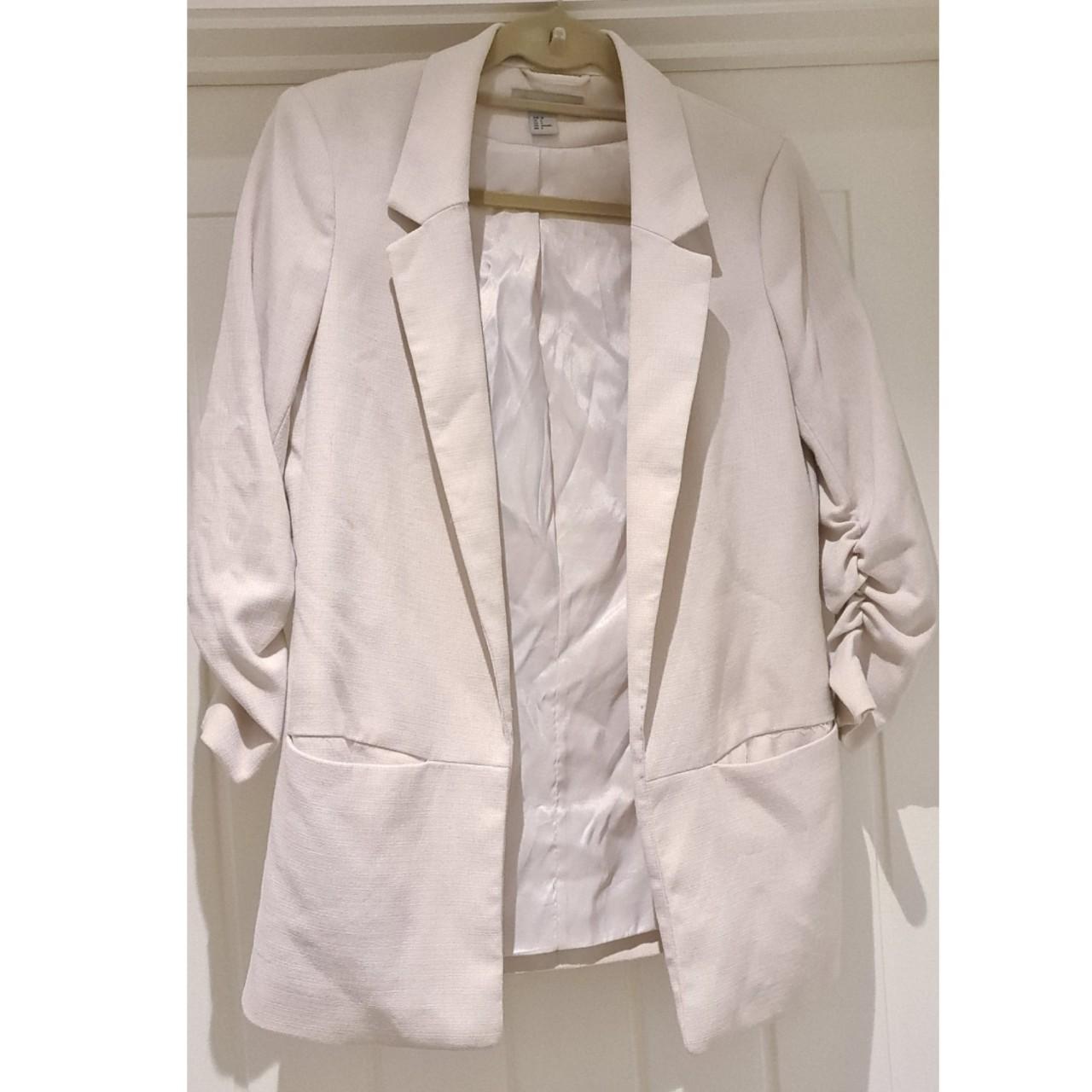 H&M Women's Cream Jacket Depop
