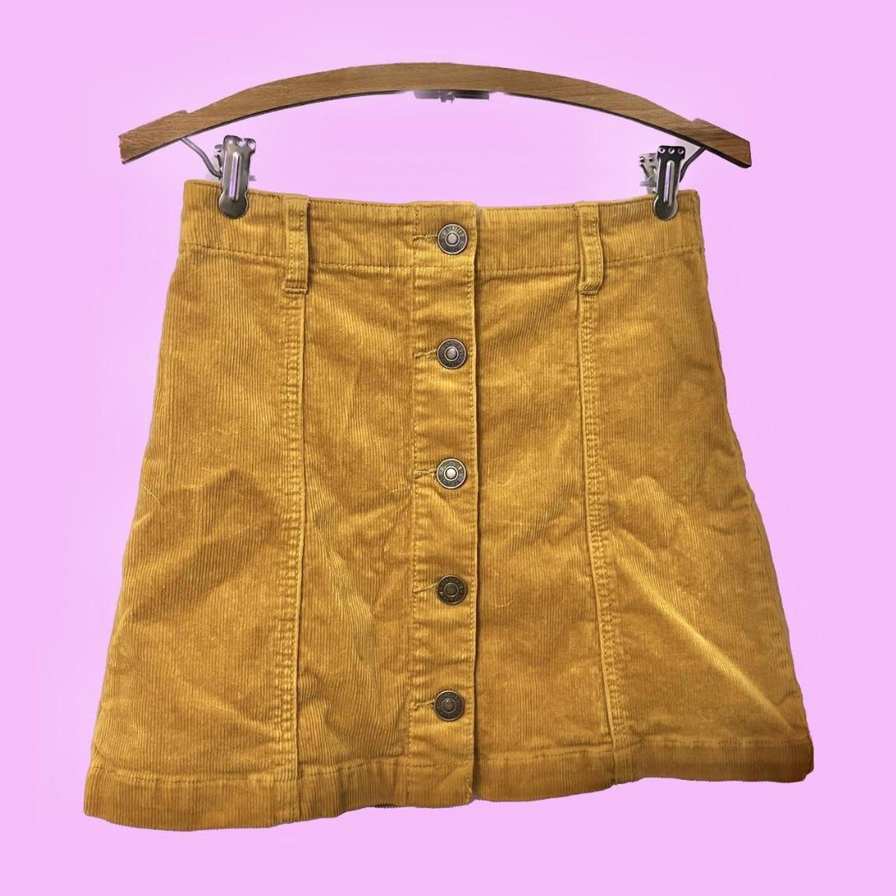 Mustard yellow corduroy skirt. Forever 21