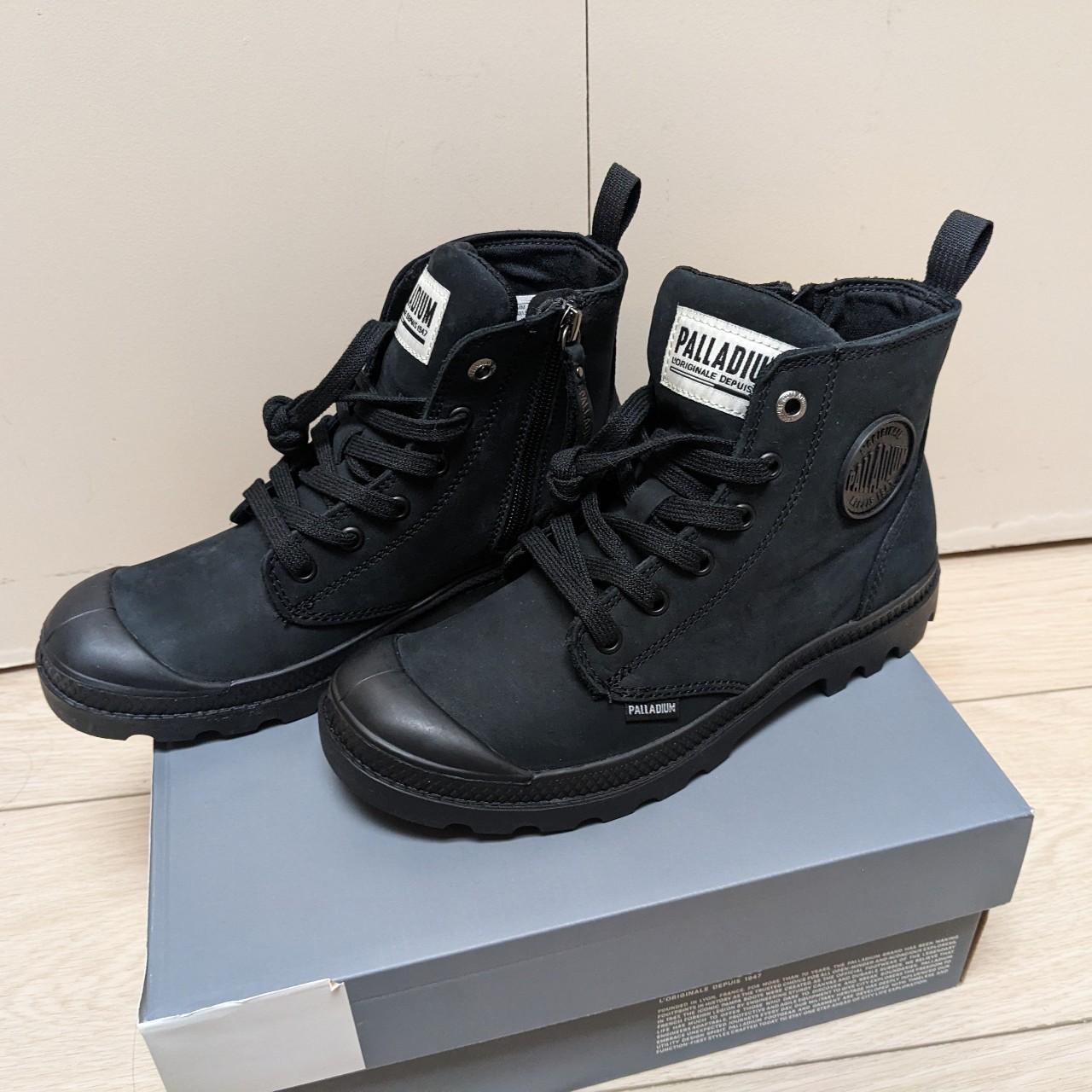 Palladium Women's Boots | Depop