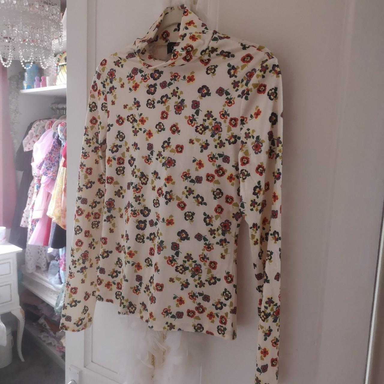 Cider floral turtleneck brand new without tags but... Depop