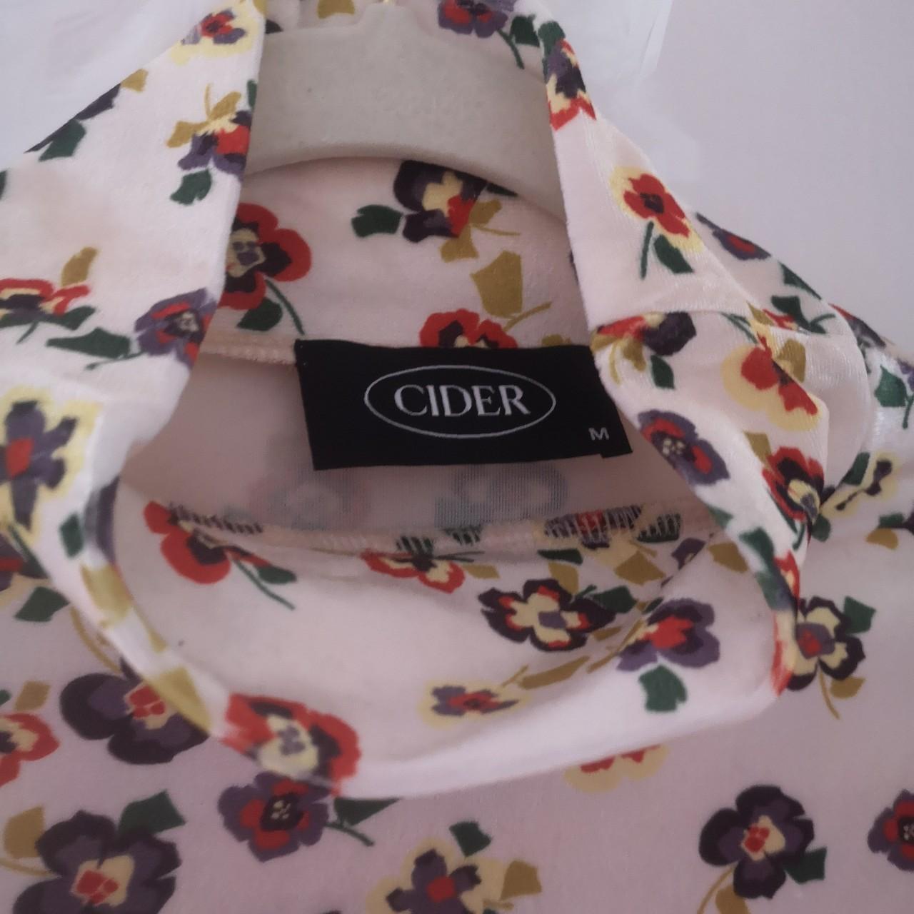Cider floral turtleneck brand new without tags but... Depop