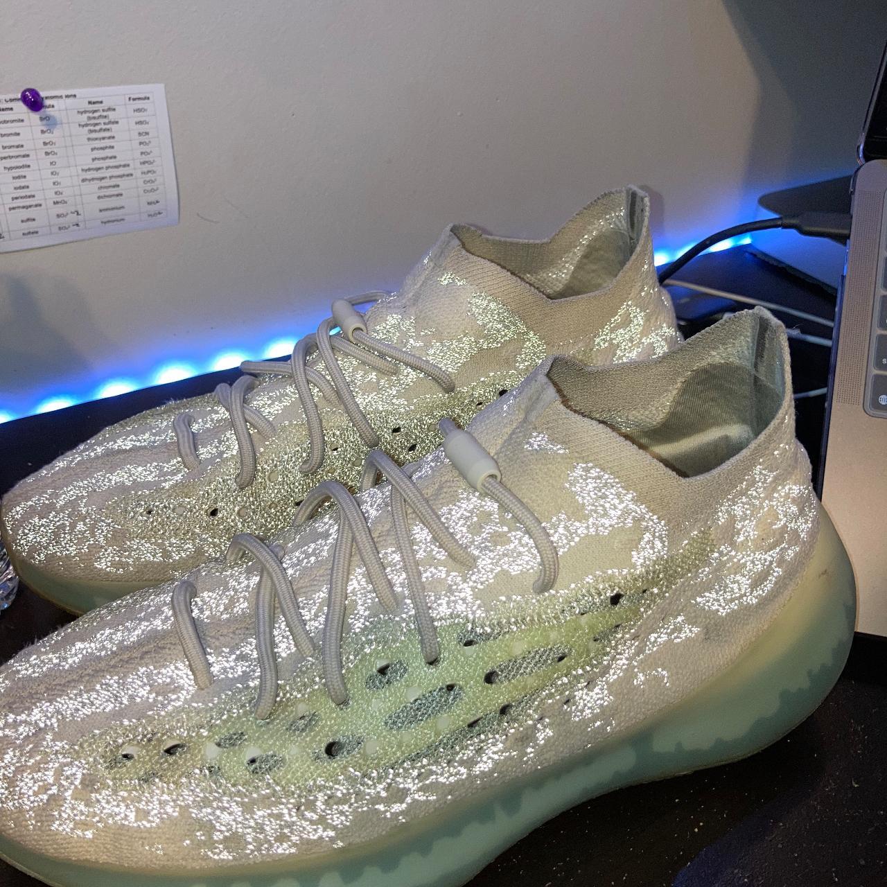 yeezys alien