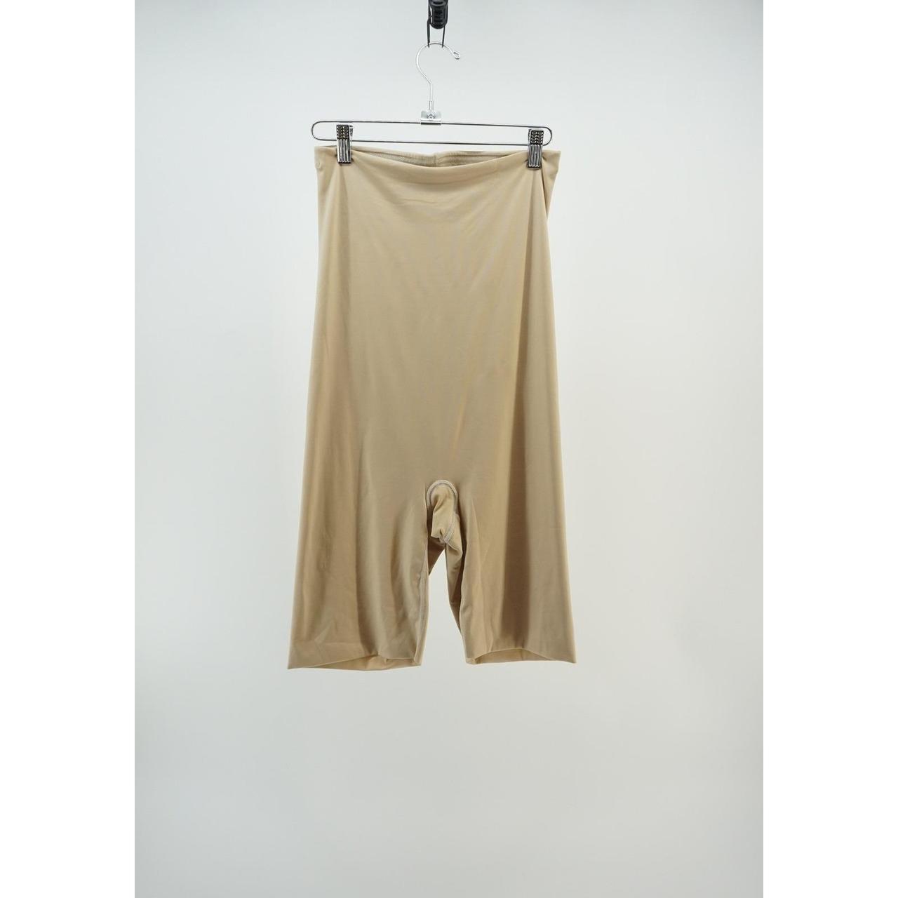 item listed by thrilloftheluxe