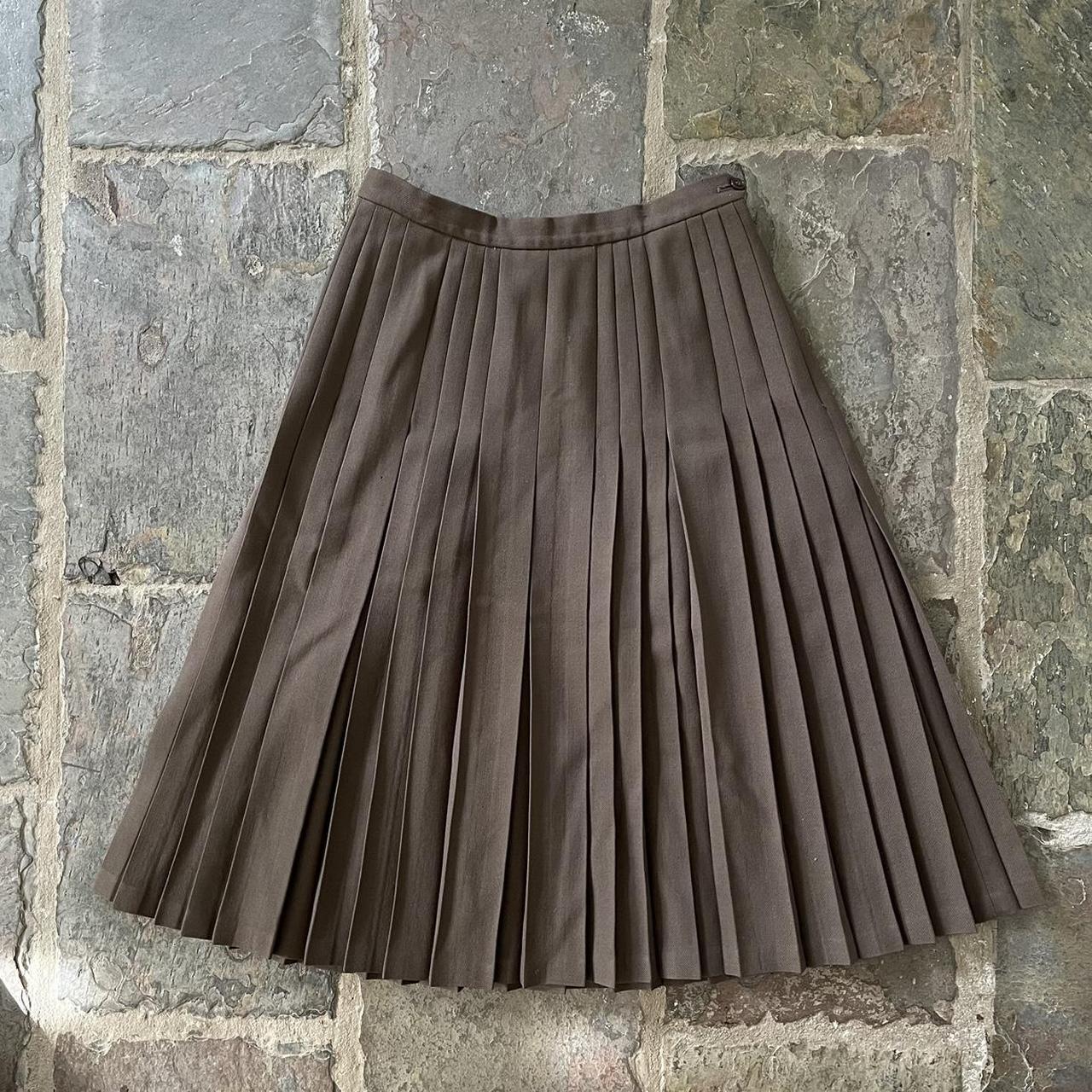 beautiful vintage fletcher jones wool pleat skirt... Depop