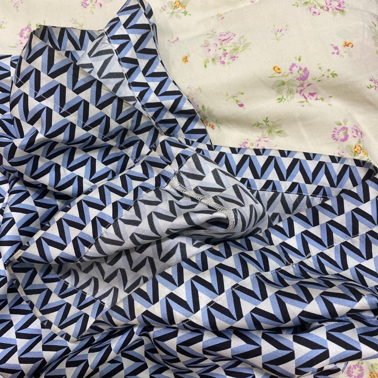 Venroy blve v monogram silk set instant buy on scarf... - Depop