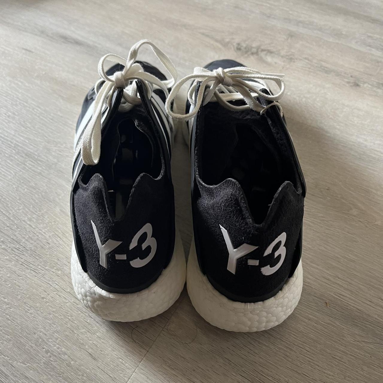 Yohji Yamamoto Men's Black and White Trainers | Depop