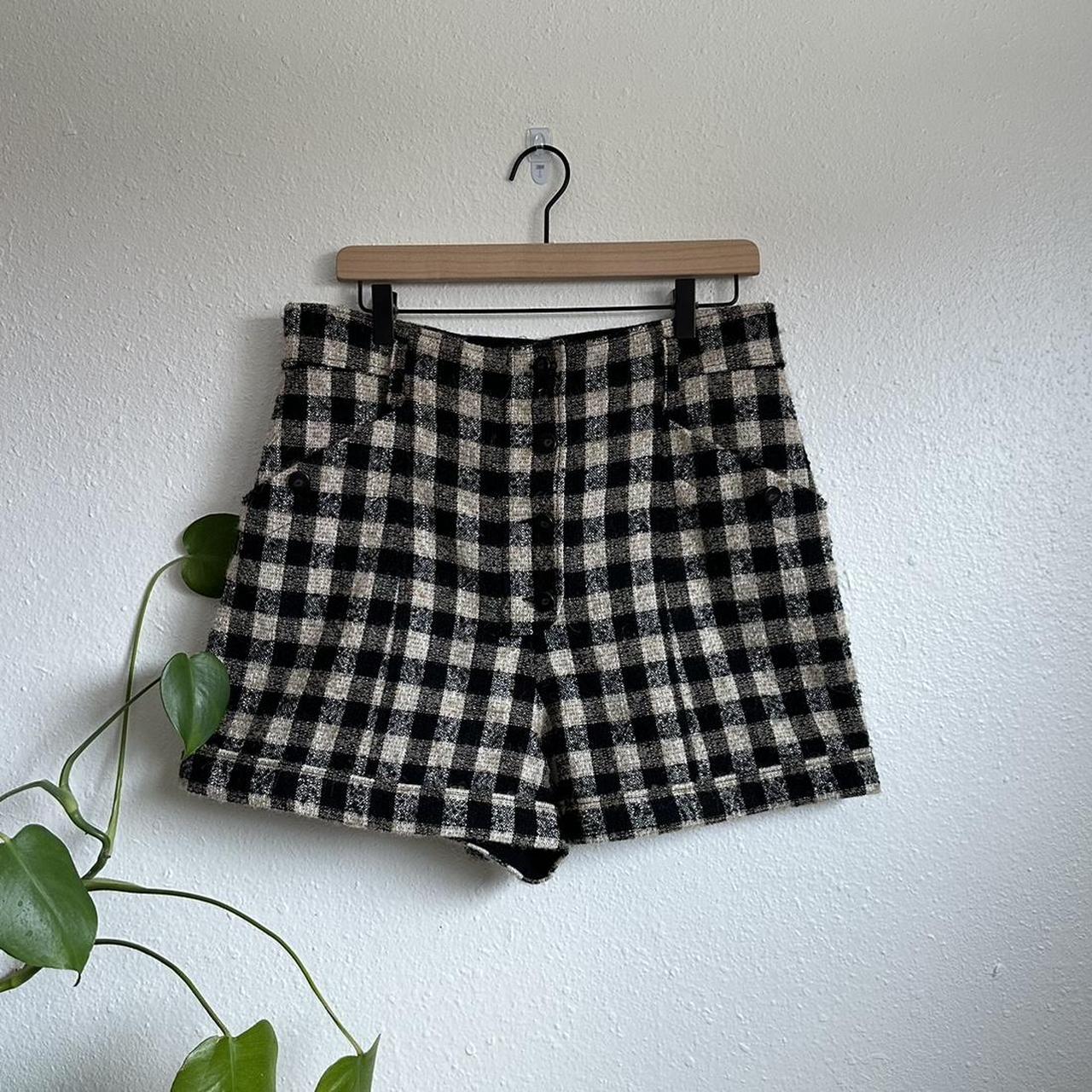 Zip up Black white checkered bag with beige lining - Depop