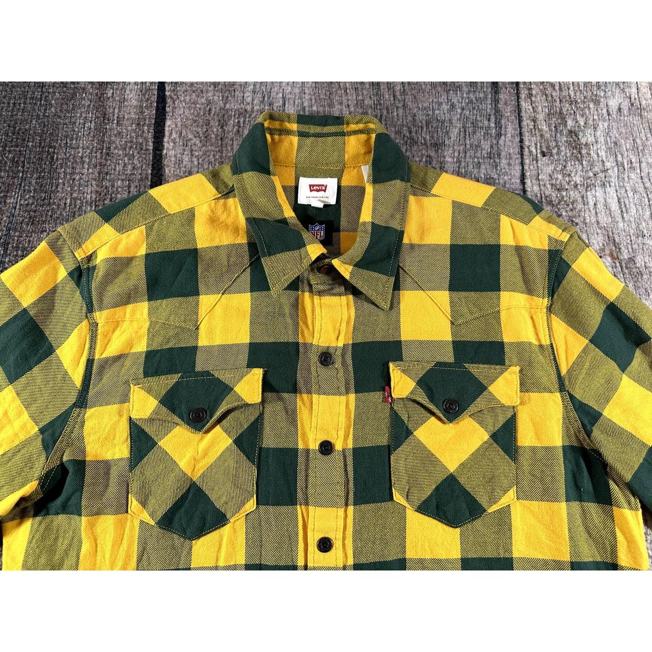 Levi's NFL Green Bay Packers Flannel Snap Button - Depop