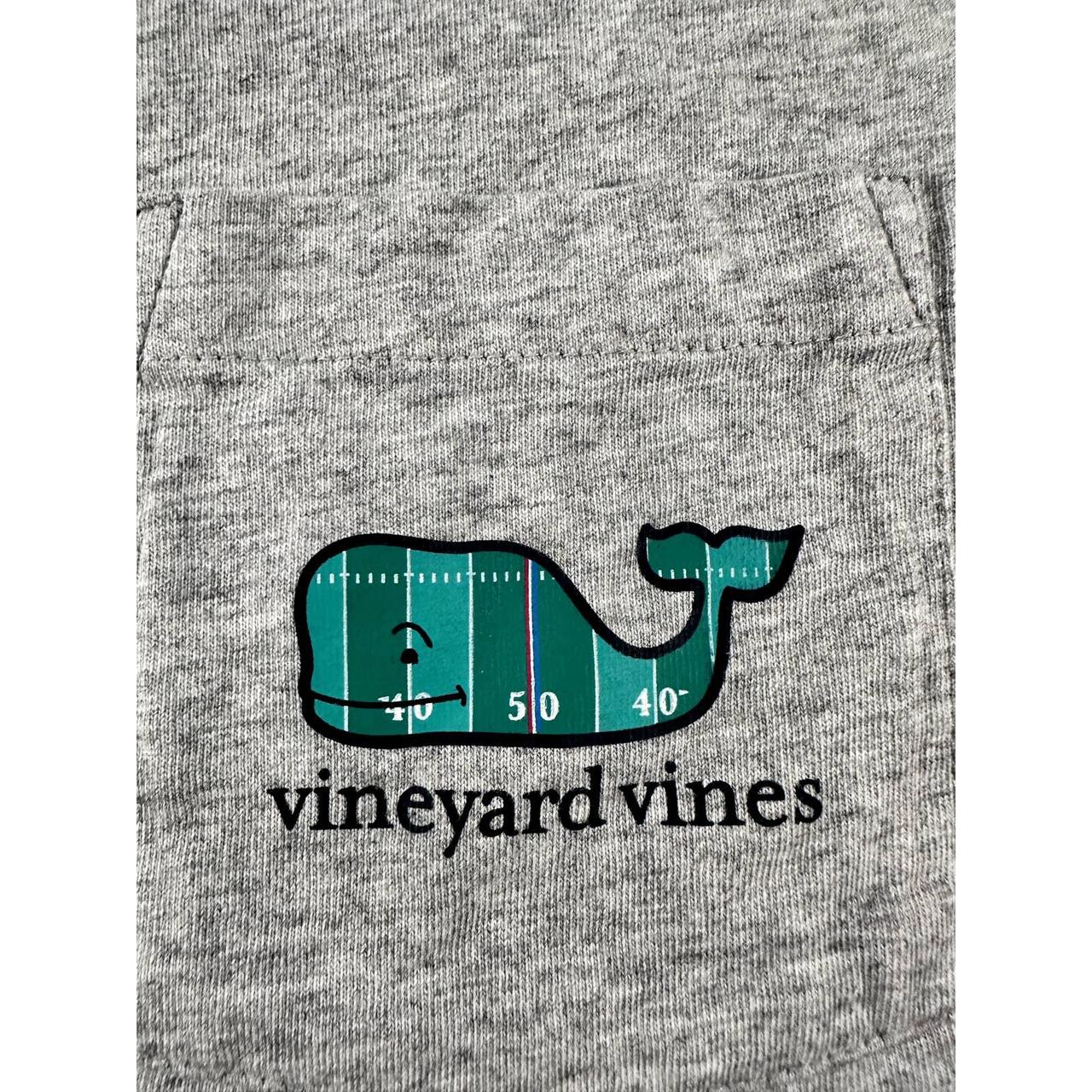 Philadelphia Eagles Vineyard Vines T-Shirt Men's - Depop