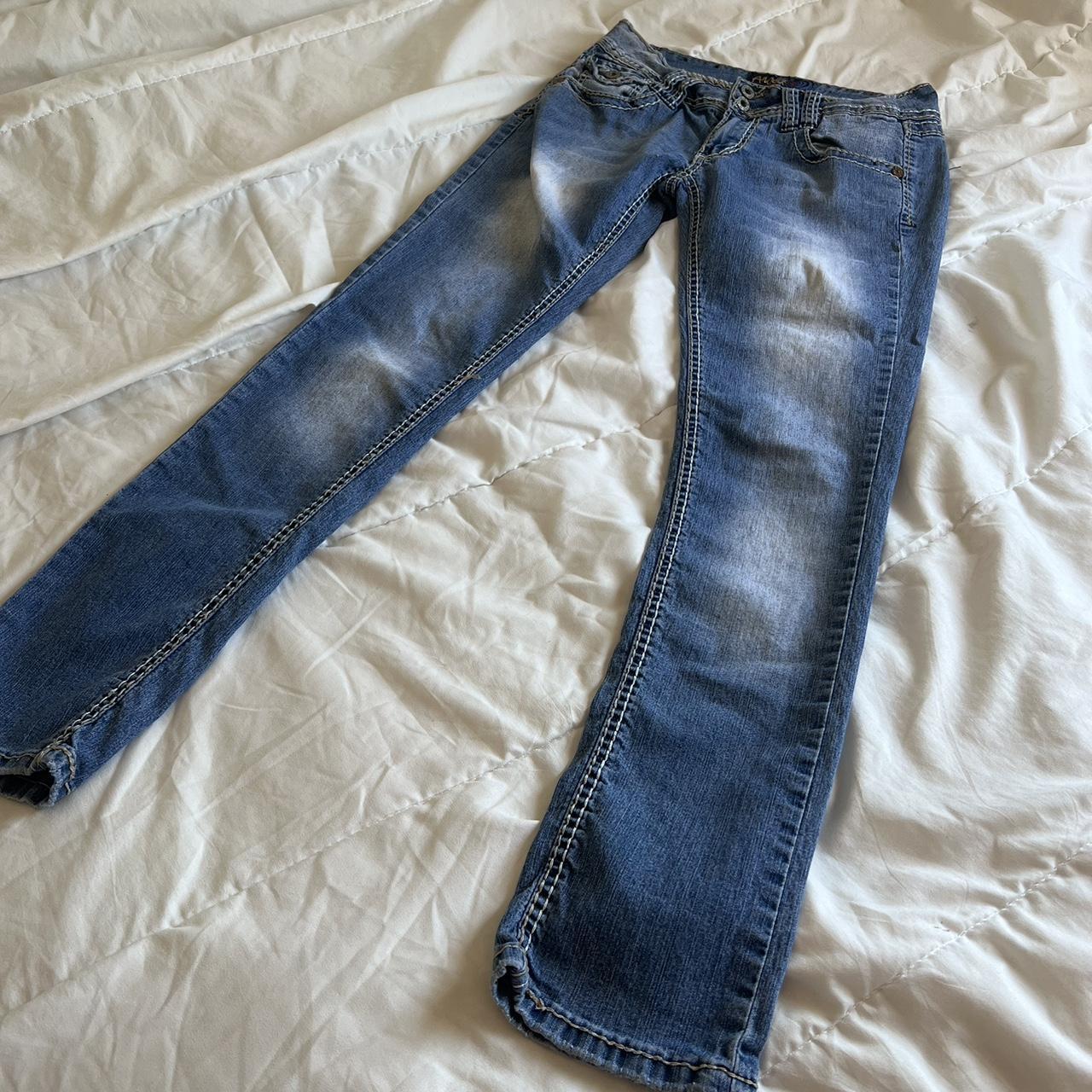 Y2K 2000s Angels Jeans ! Has the cutest stitching !... - Depop