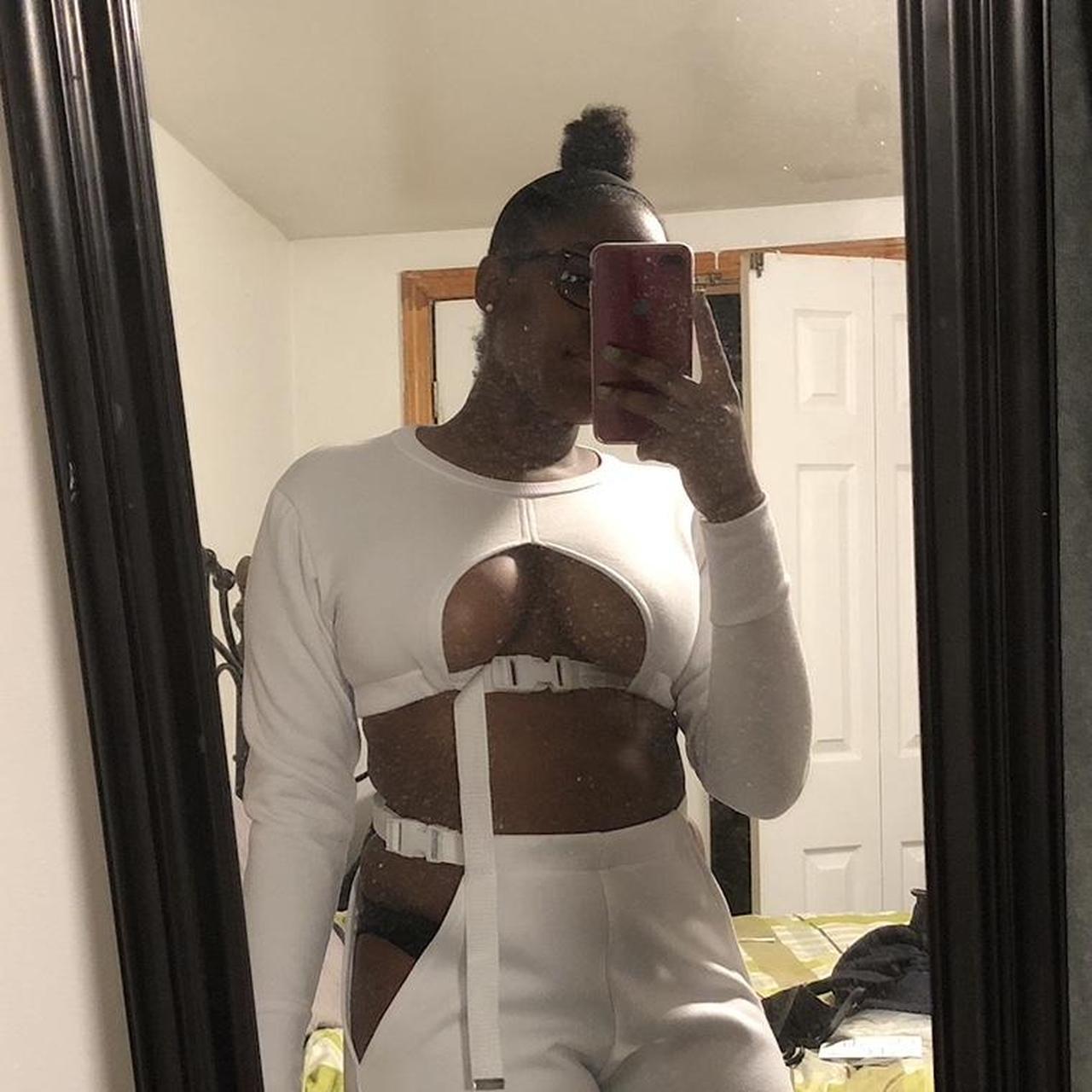 item listed by anwtnnn