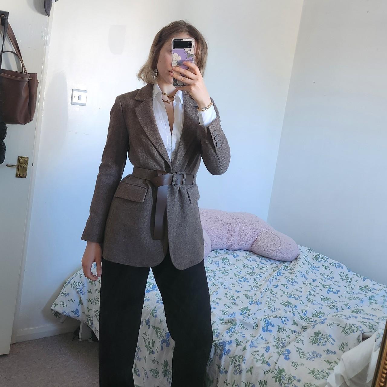 item listed by shwiftythrifty