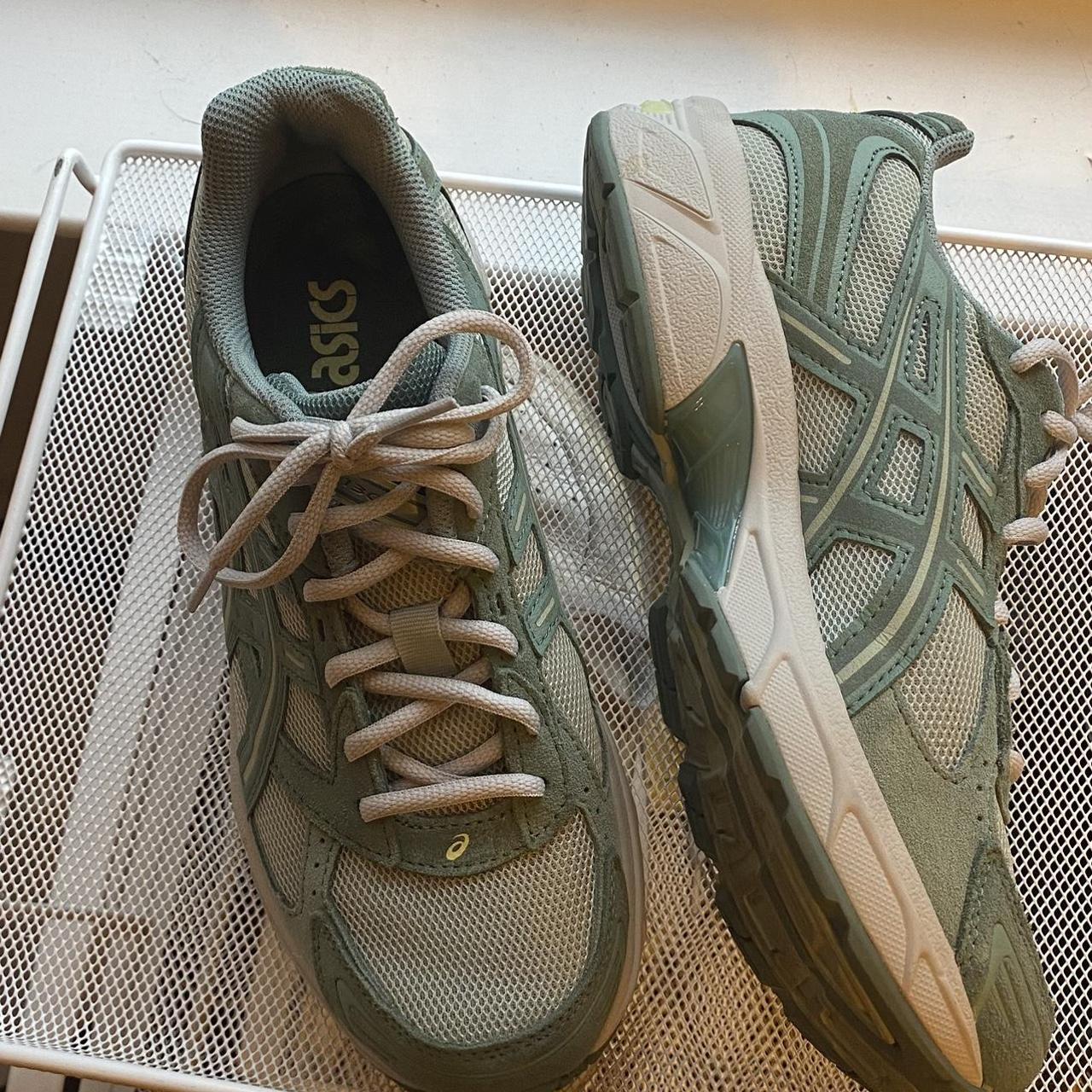 catch of the day womens asics