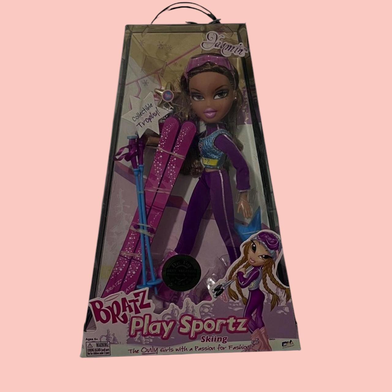 NEW Bratz Yasmin Doll Play Sportz Skiing with Collectable Trophy Ski offers Set NIB