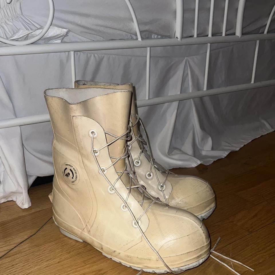 surplus bunny boots