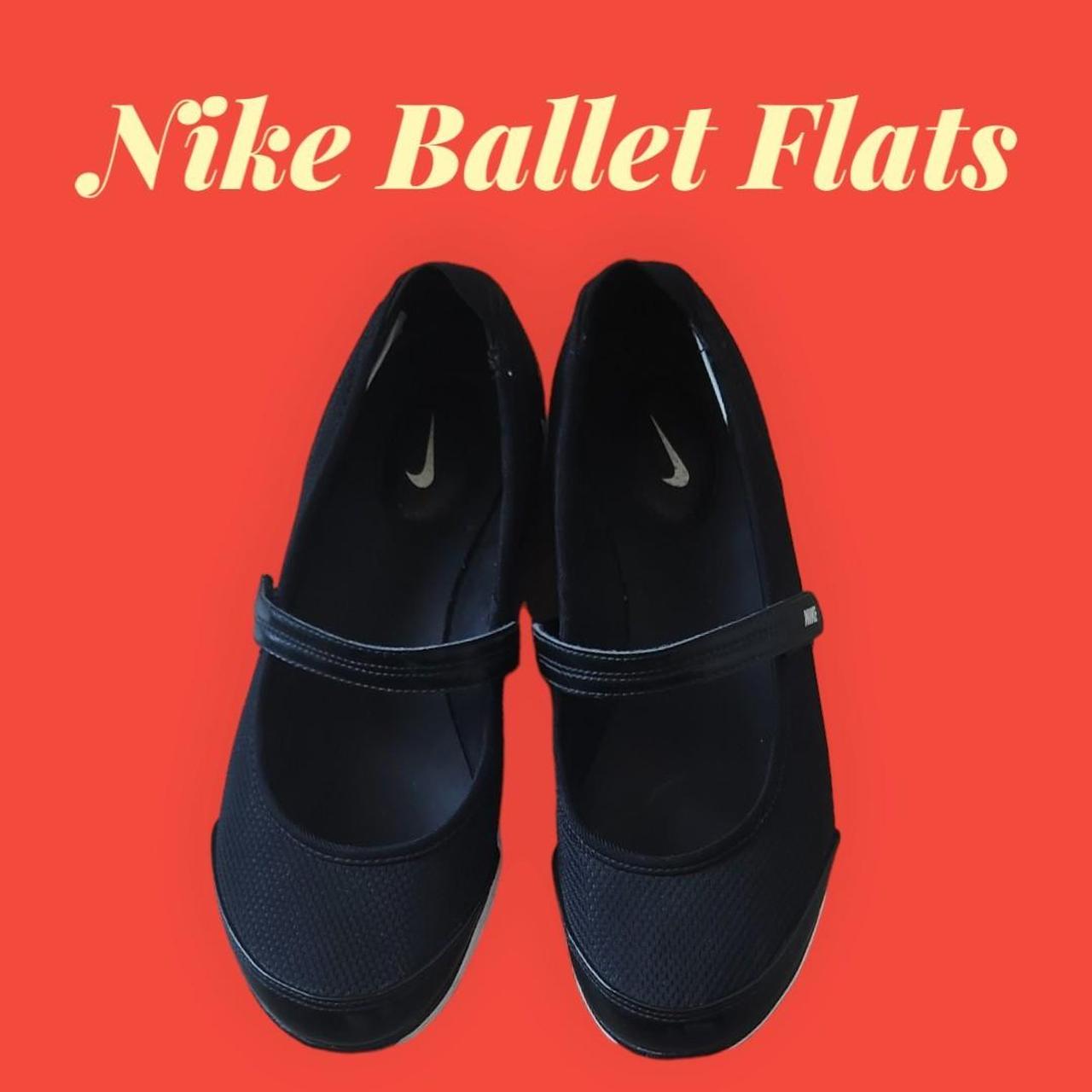 Nike fashion womens flats