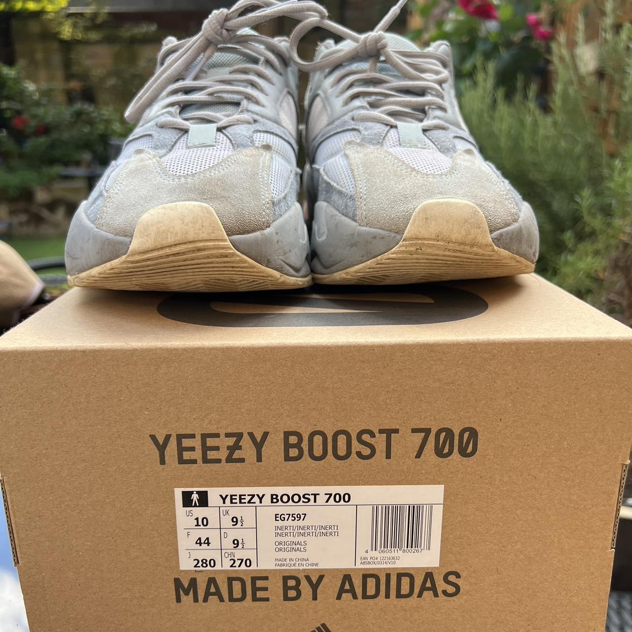 yeezy inertia v1