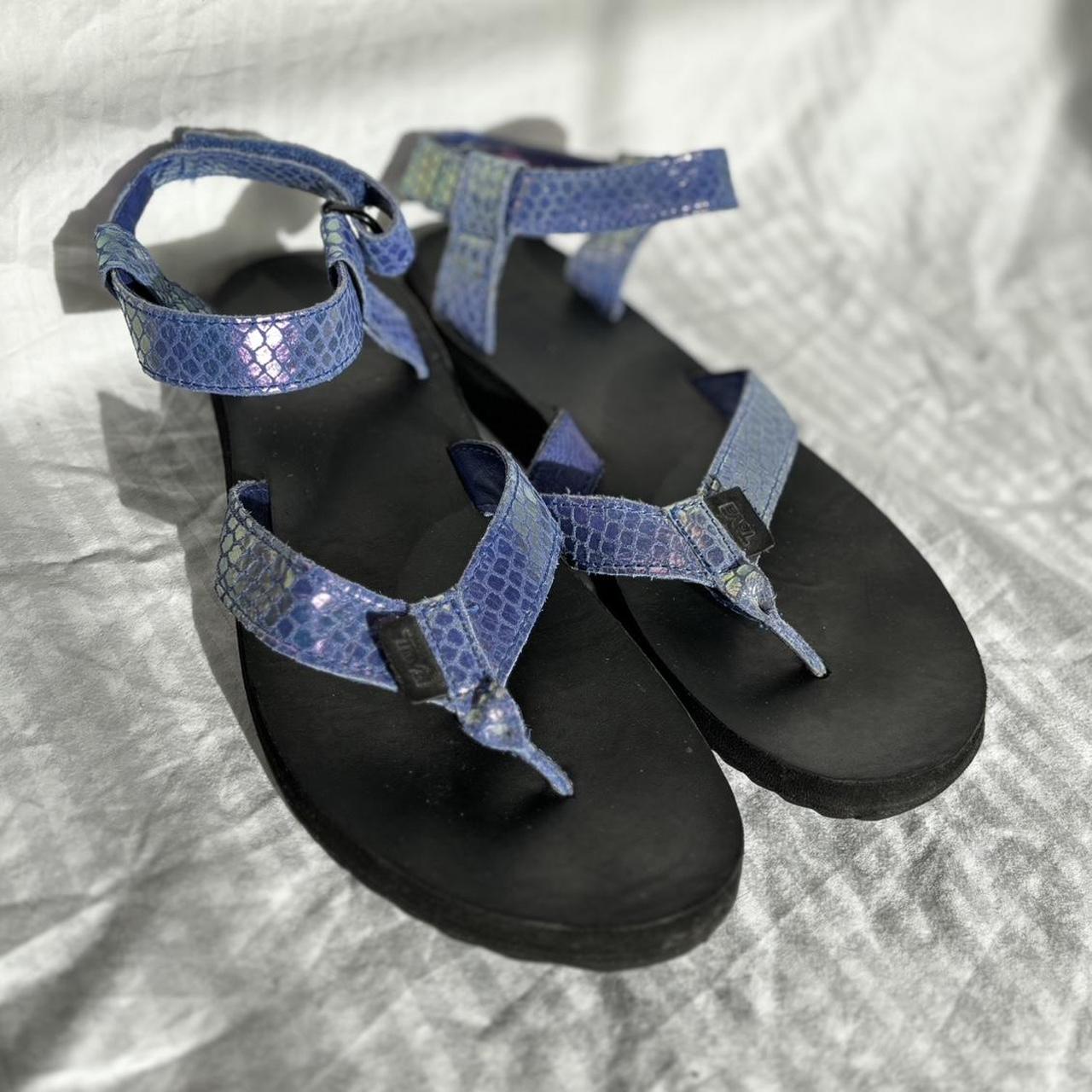 Teva deals iridescent sandals