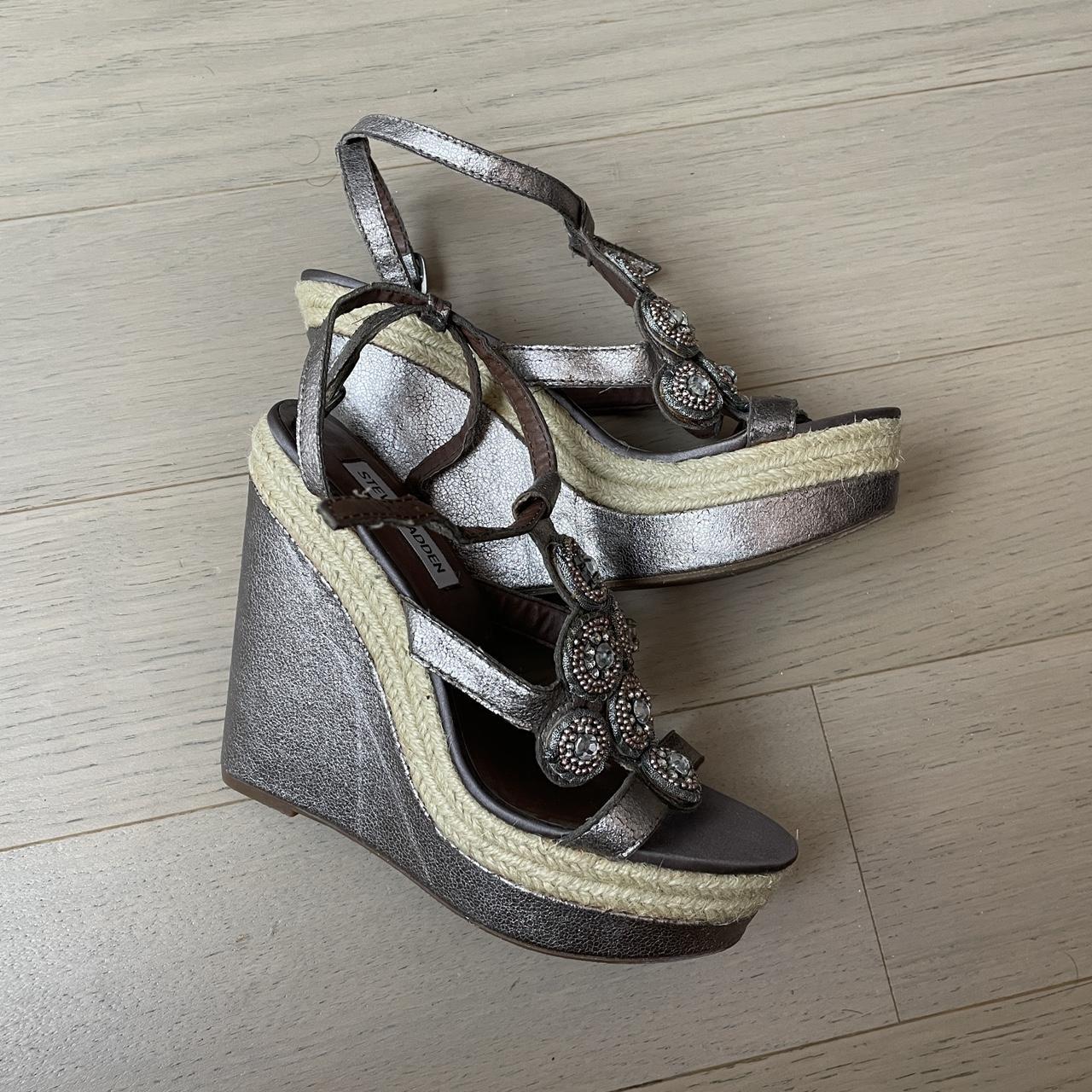 Steve madden pewter fashion sandals