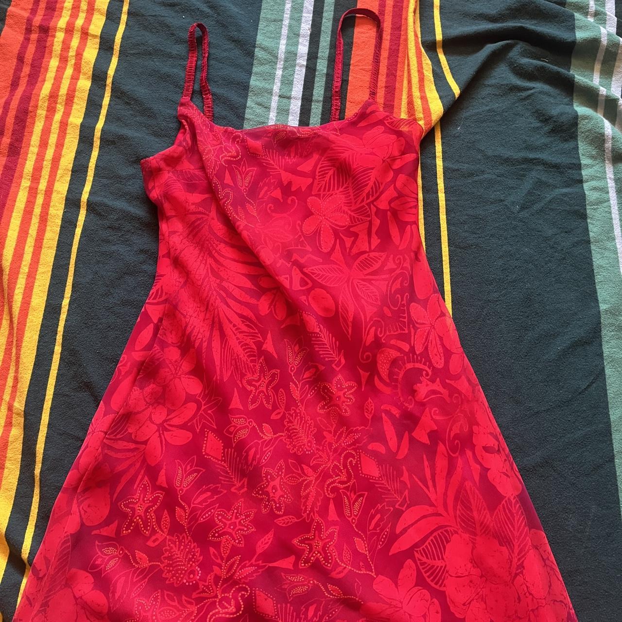 2000s red floral midi length dress! super cute for... - Depop