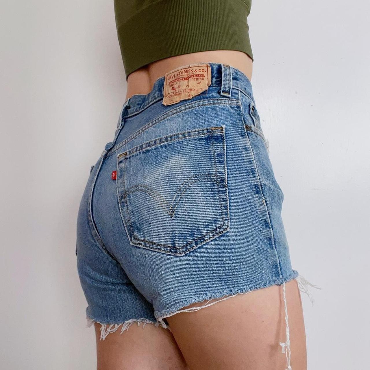 Vintage levi clearance shorts high waisted