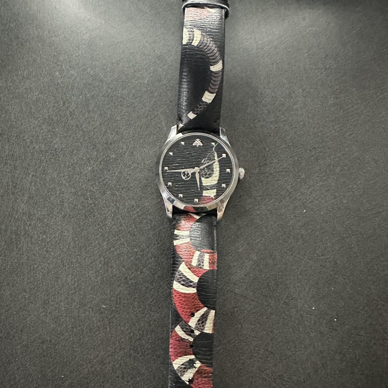 Gucci Women's Black and Red Watch | Depop