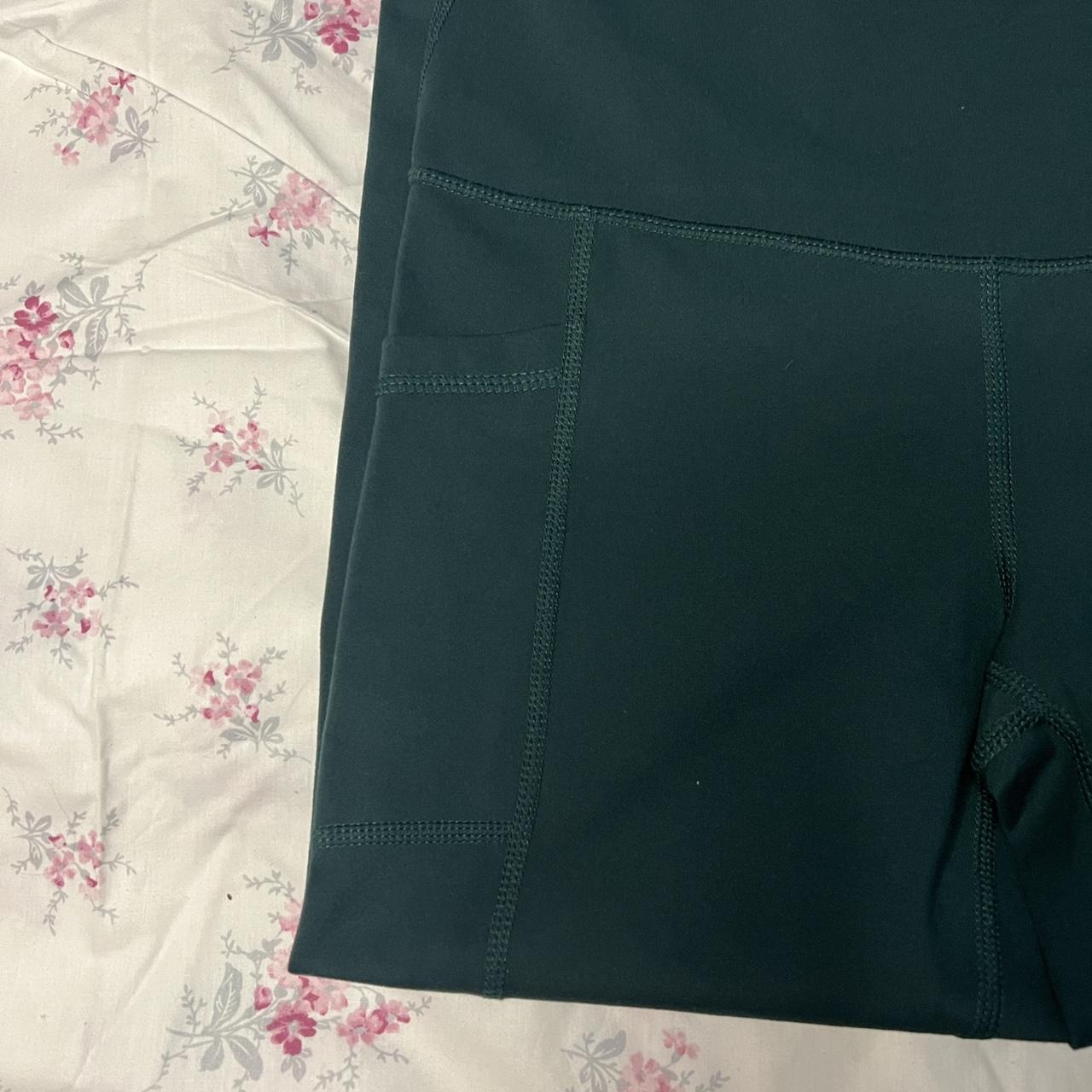 yogalicious green leggings -size small -only used 2 - Depop