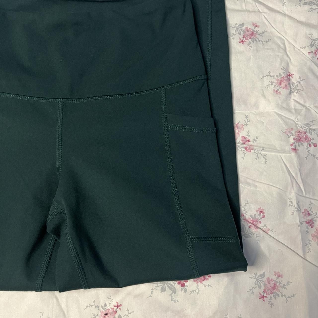 yogalicious green leggings -size small -only used 2 - Depop