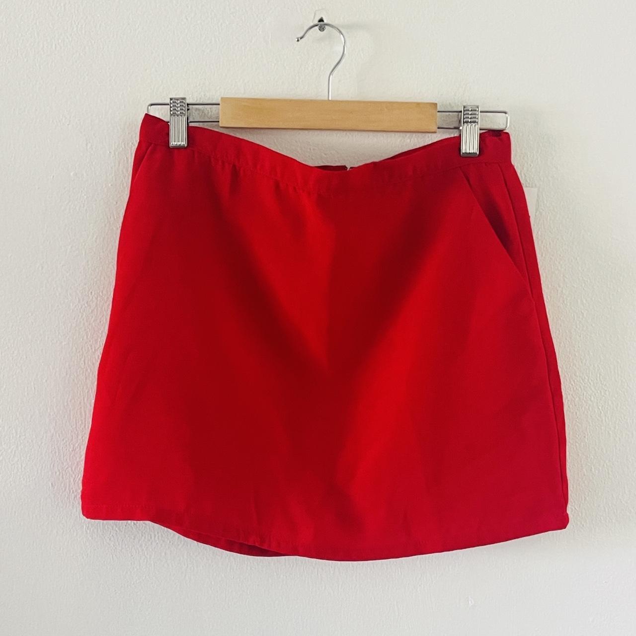 NWT forever21 red skirt. - Depop