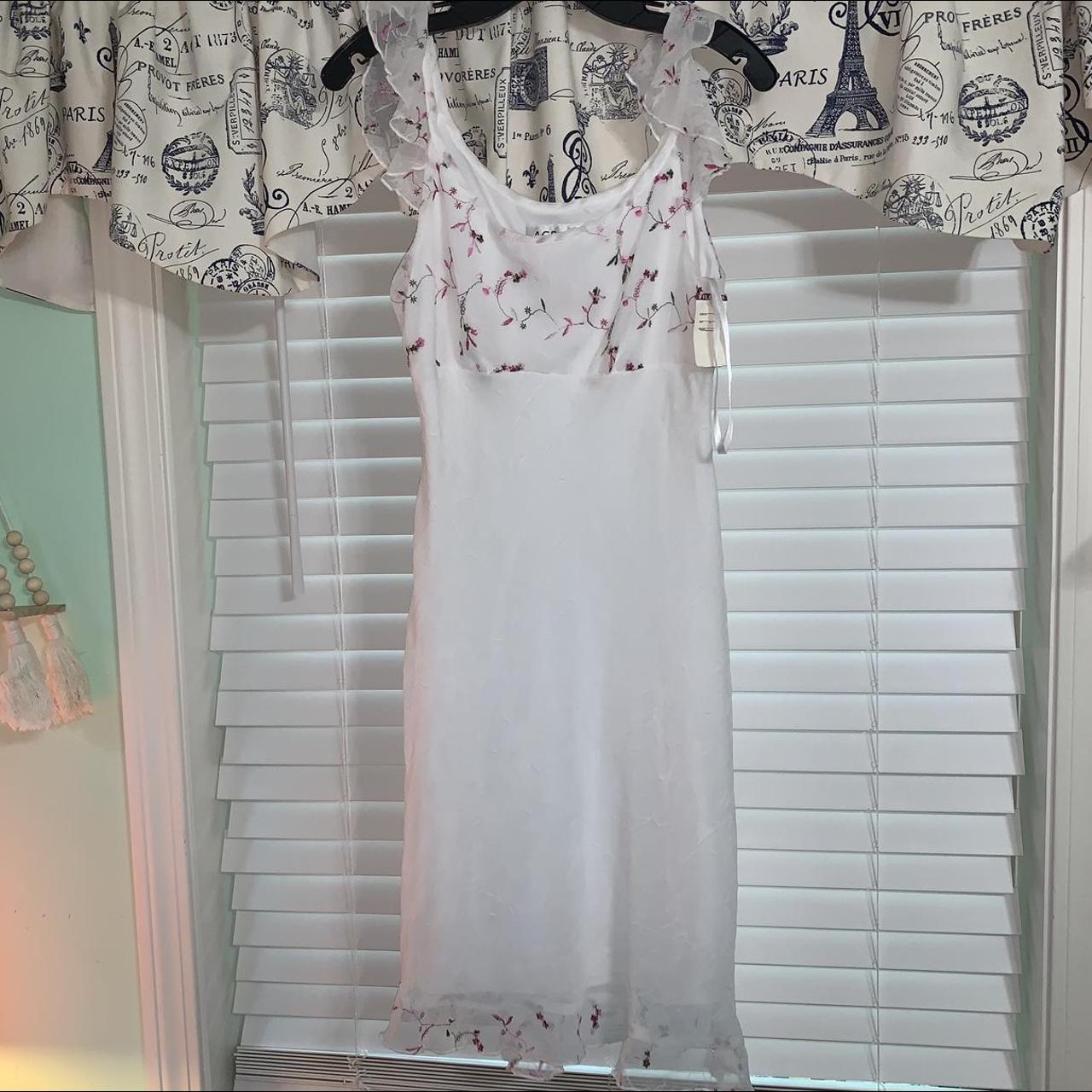 American Vintage Women's White and Pink Dress