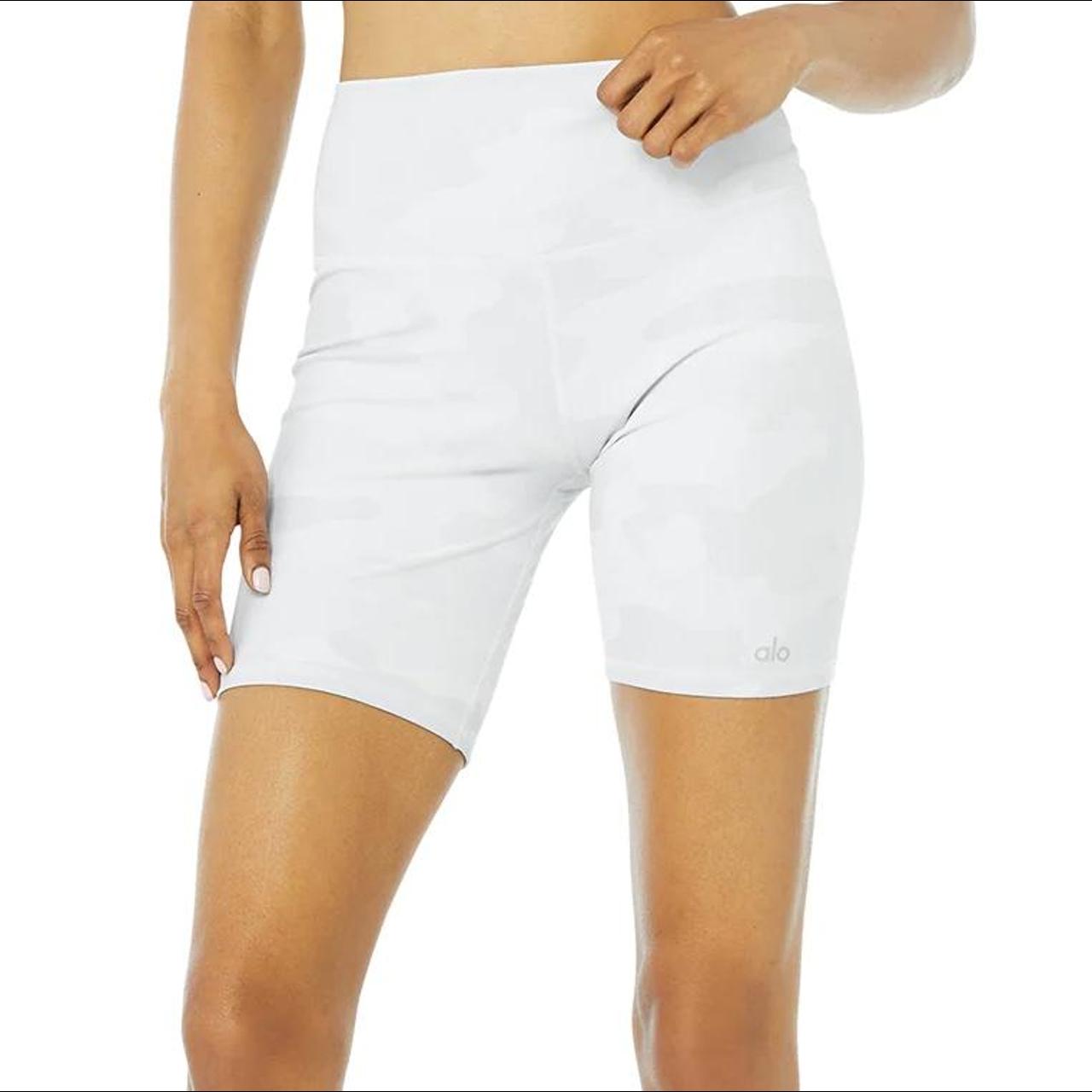 Alo yoga discount white biker shorts