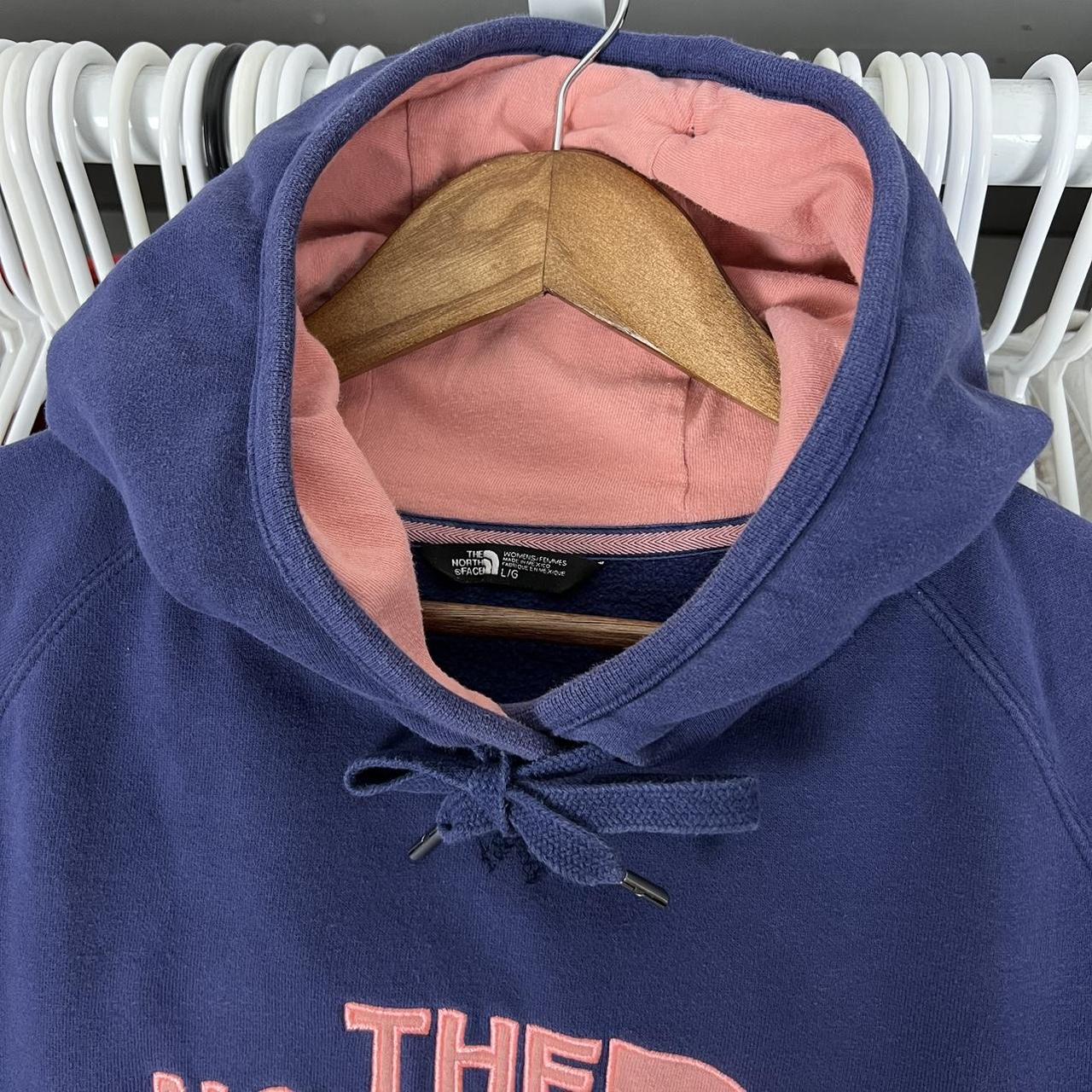 The North Face Women's Navy and Pink Hoodie (3)